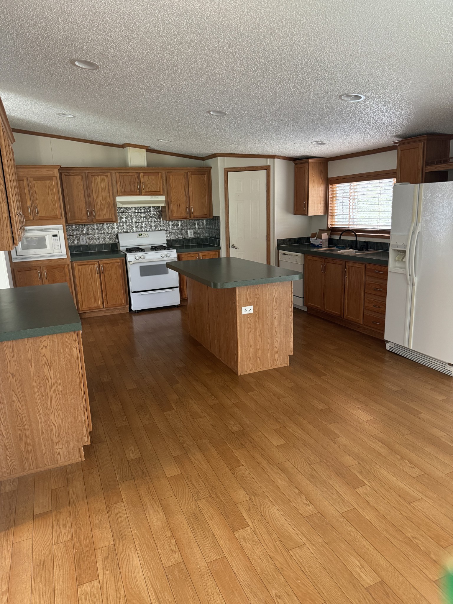 65 Carol Knight Rd
