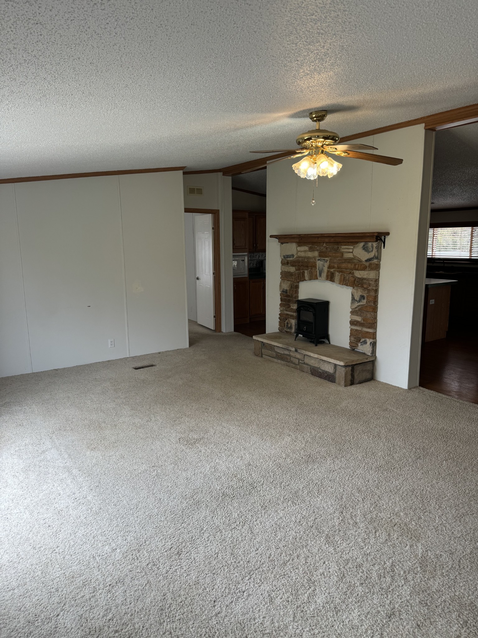 65 Carol Knight Rd