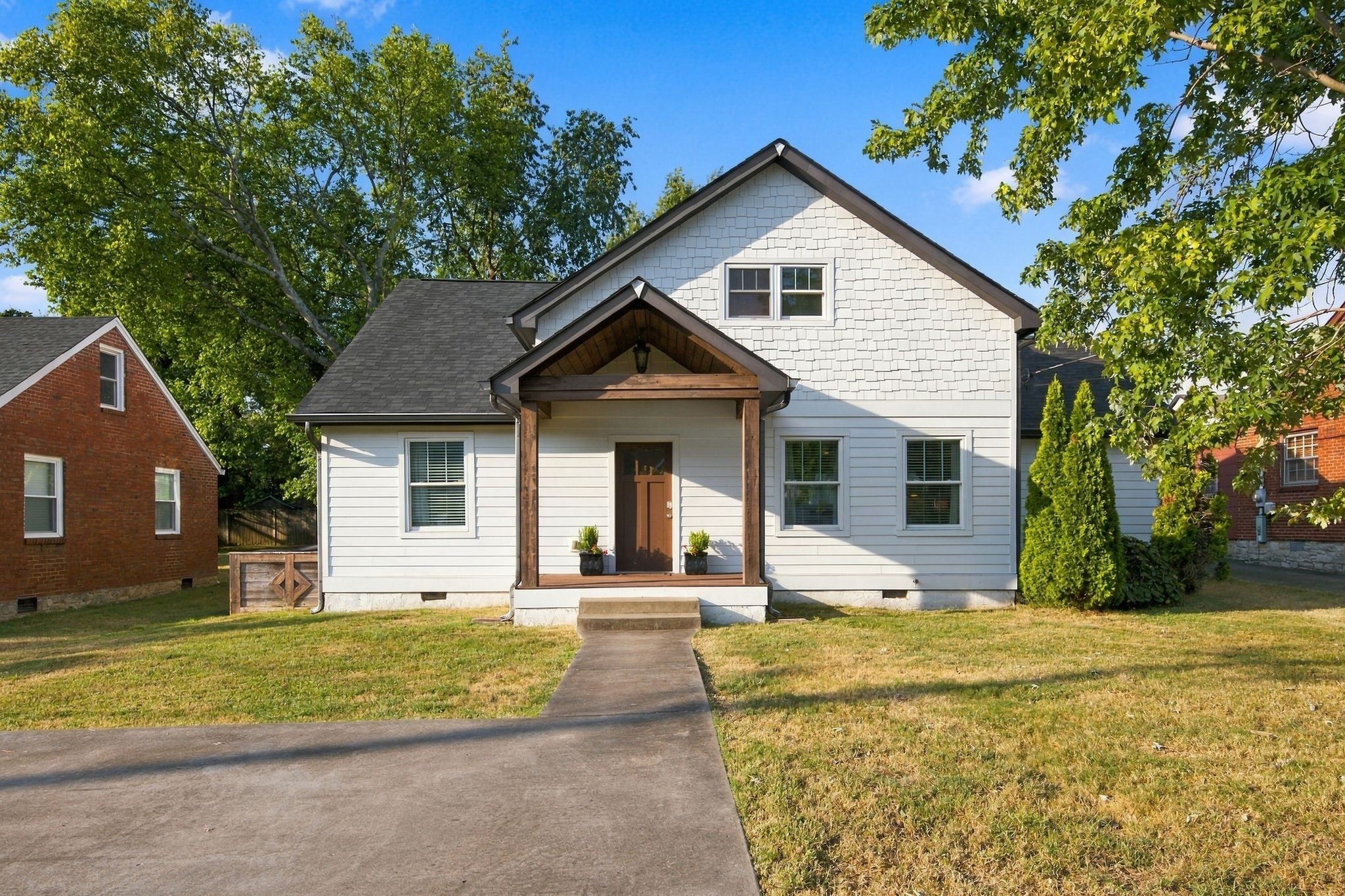 3-bed listing at 1711 Marsden Ave, Nashville