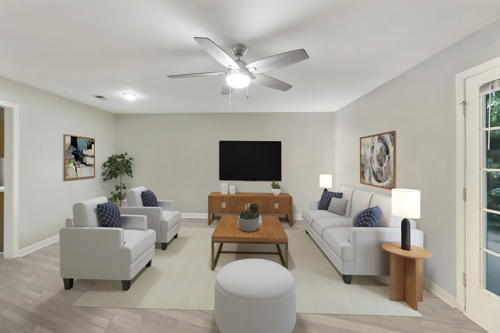 2433 Kennedy Ct 2433