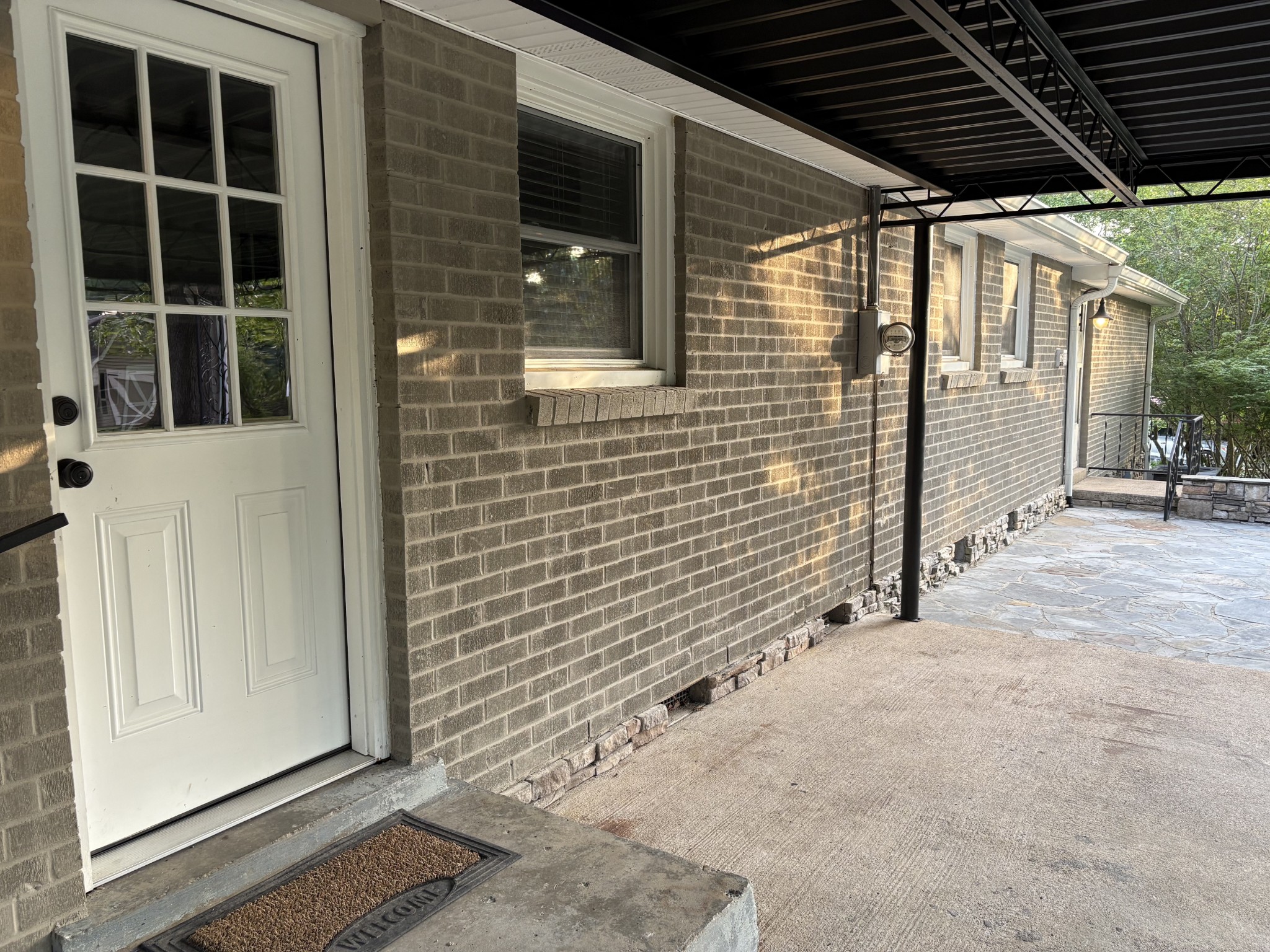 310 Lynwood Cir