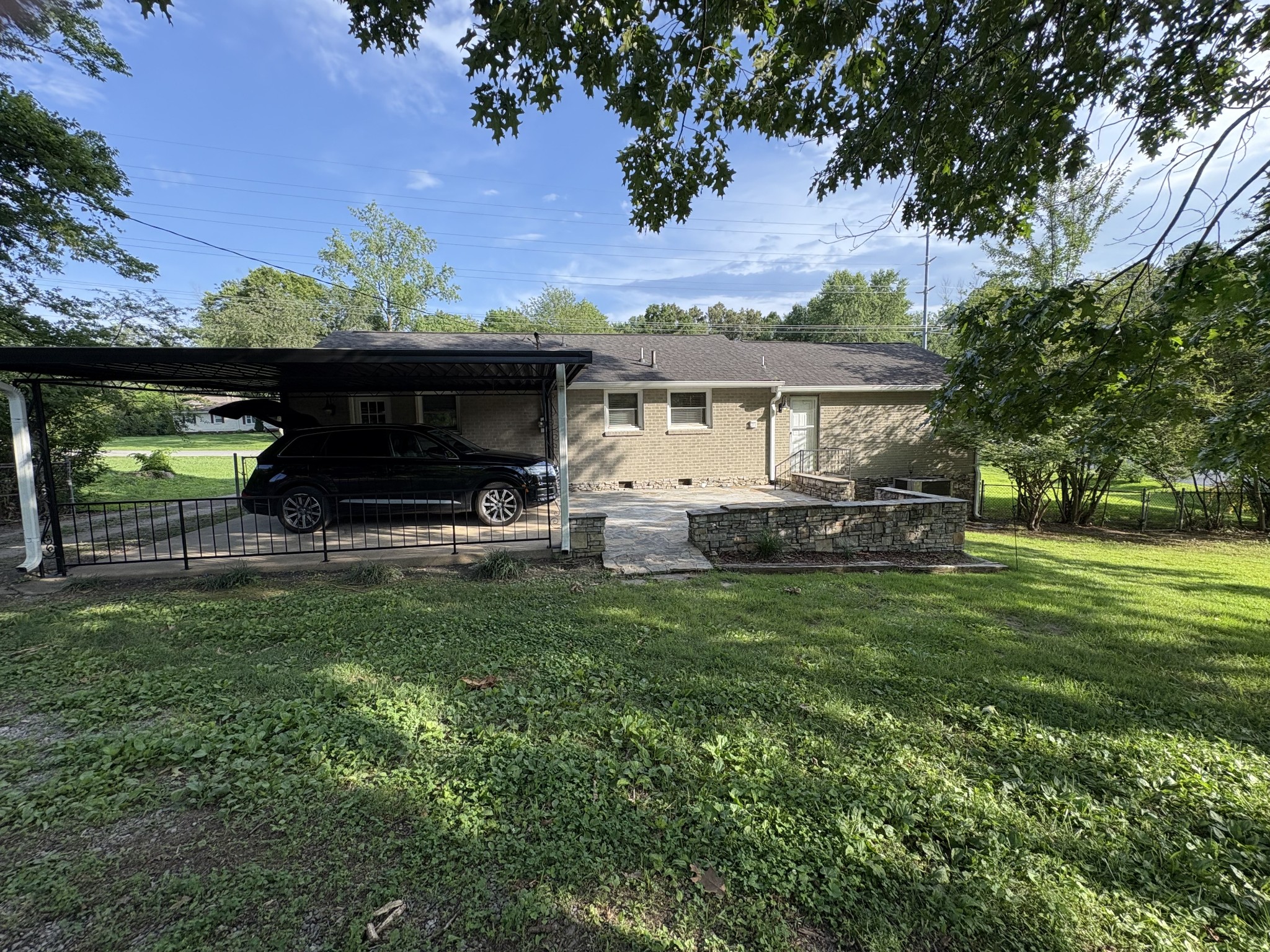 310 Lynwood Cir