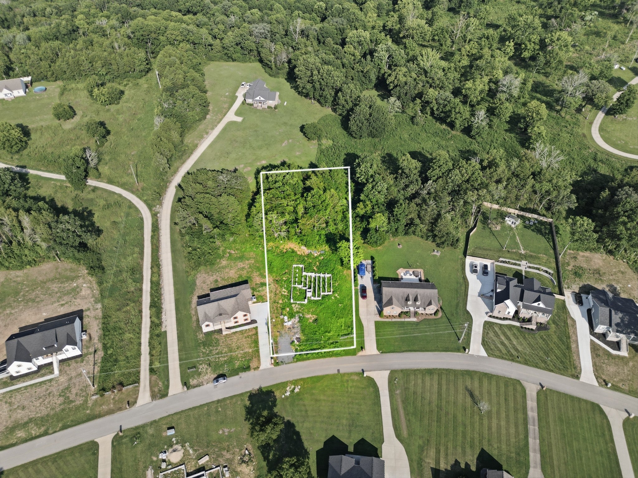505 Bridle Path Ln
