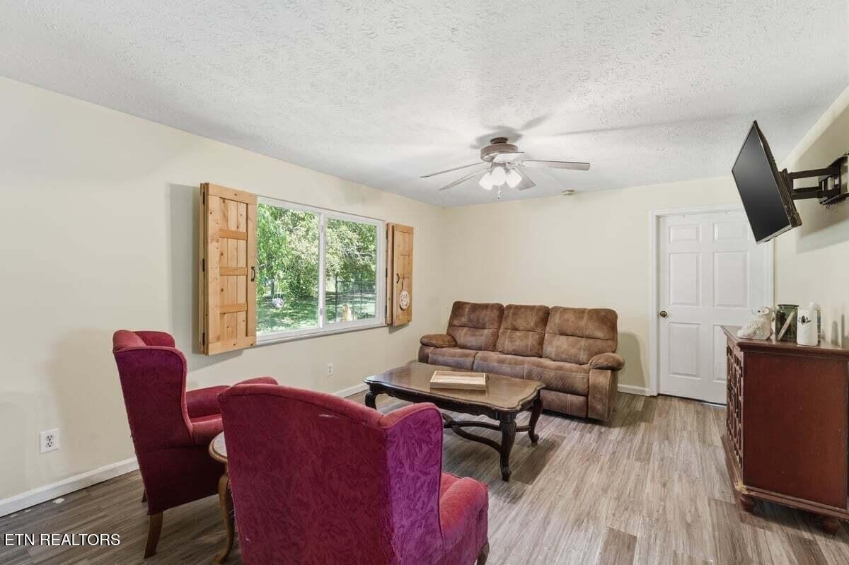 1144 Rocky Springs Rd
