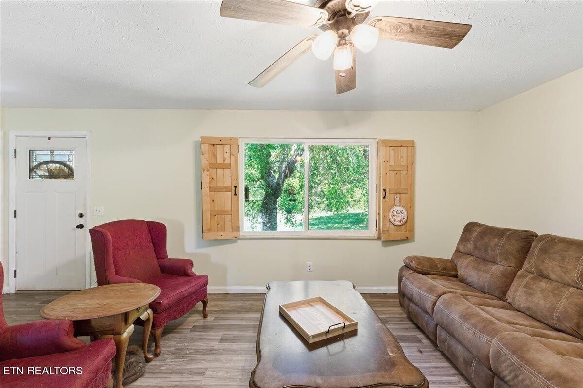 1144 Rocky Springs Rd