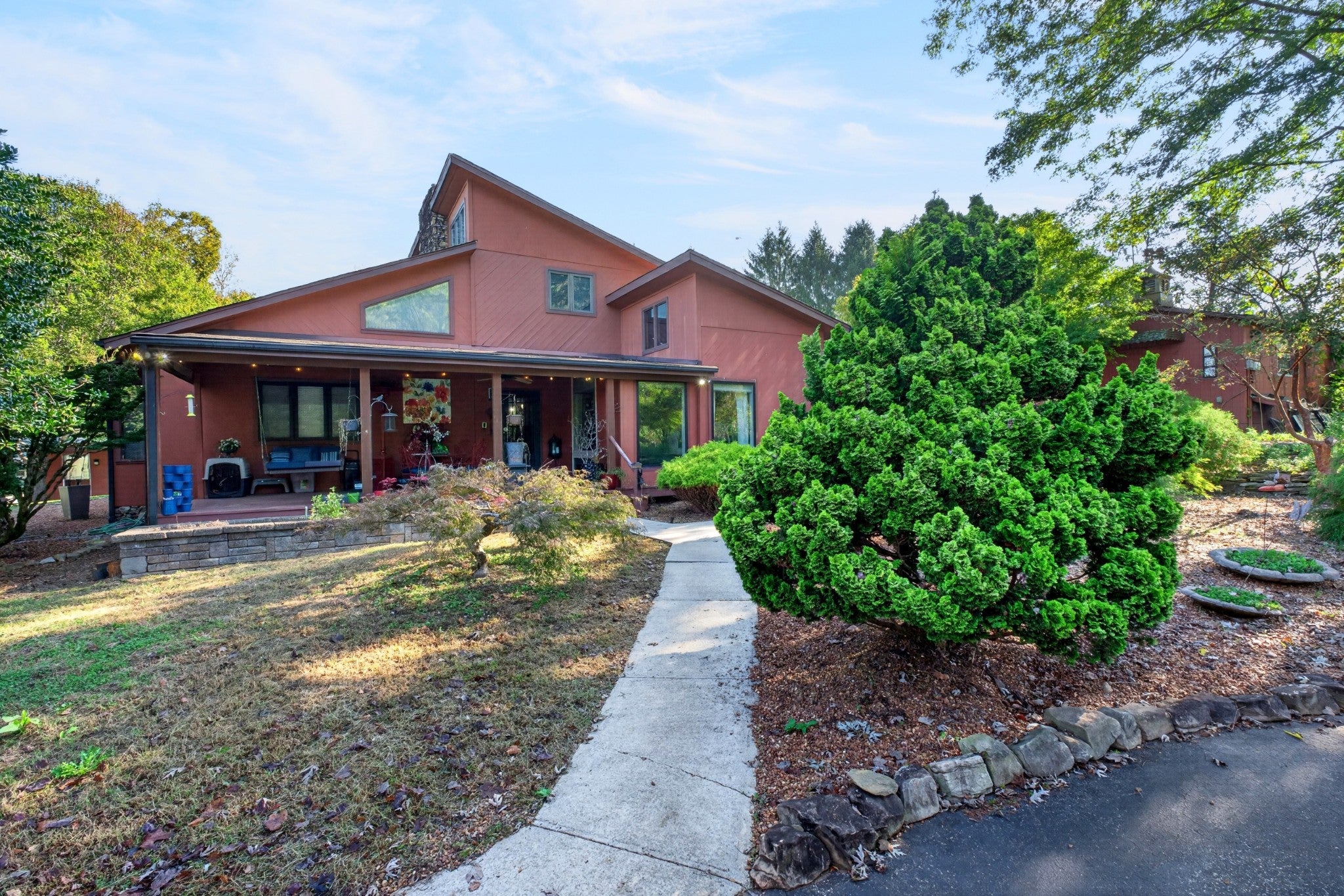 5697 Rocky Point Rd