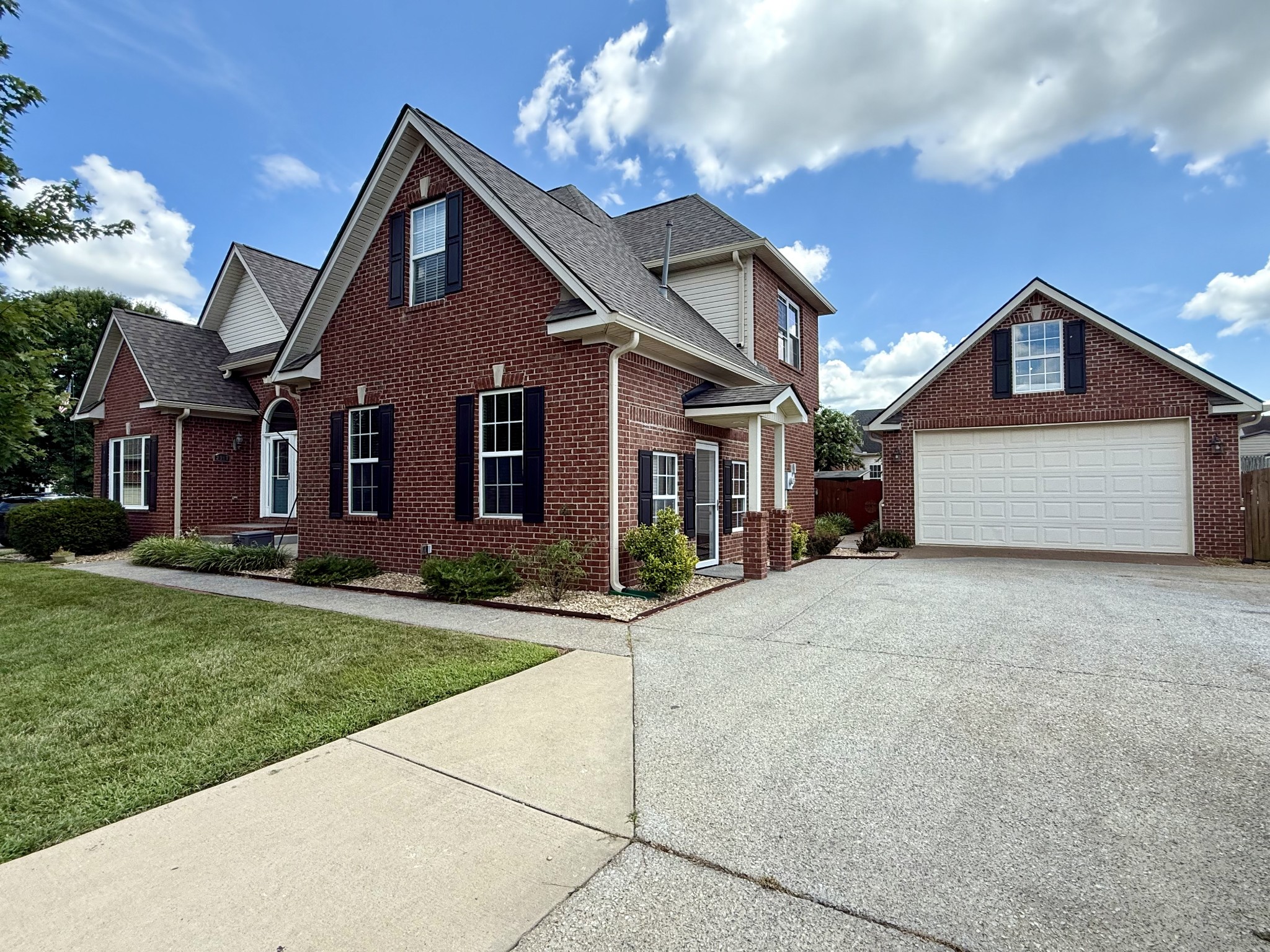 2307 Katie Ct