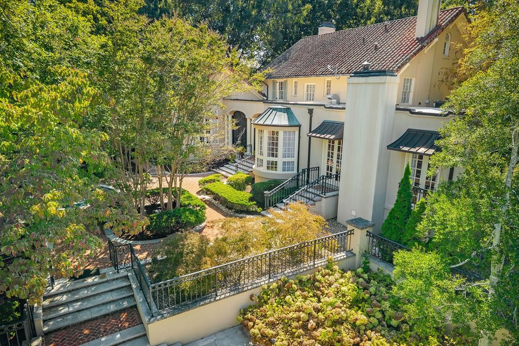 335 N Dixie Ave