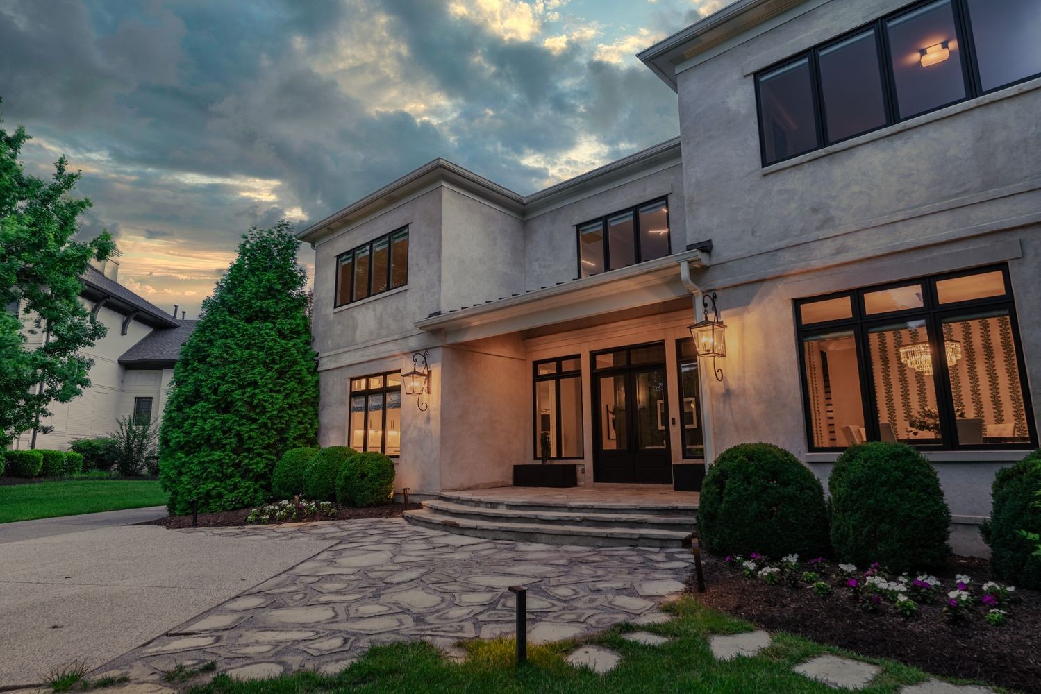 653 Chiswell Ct