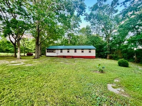 3579 Franklin Pike Lewisburg TN 37091