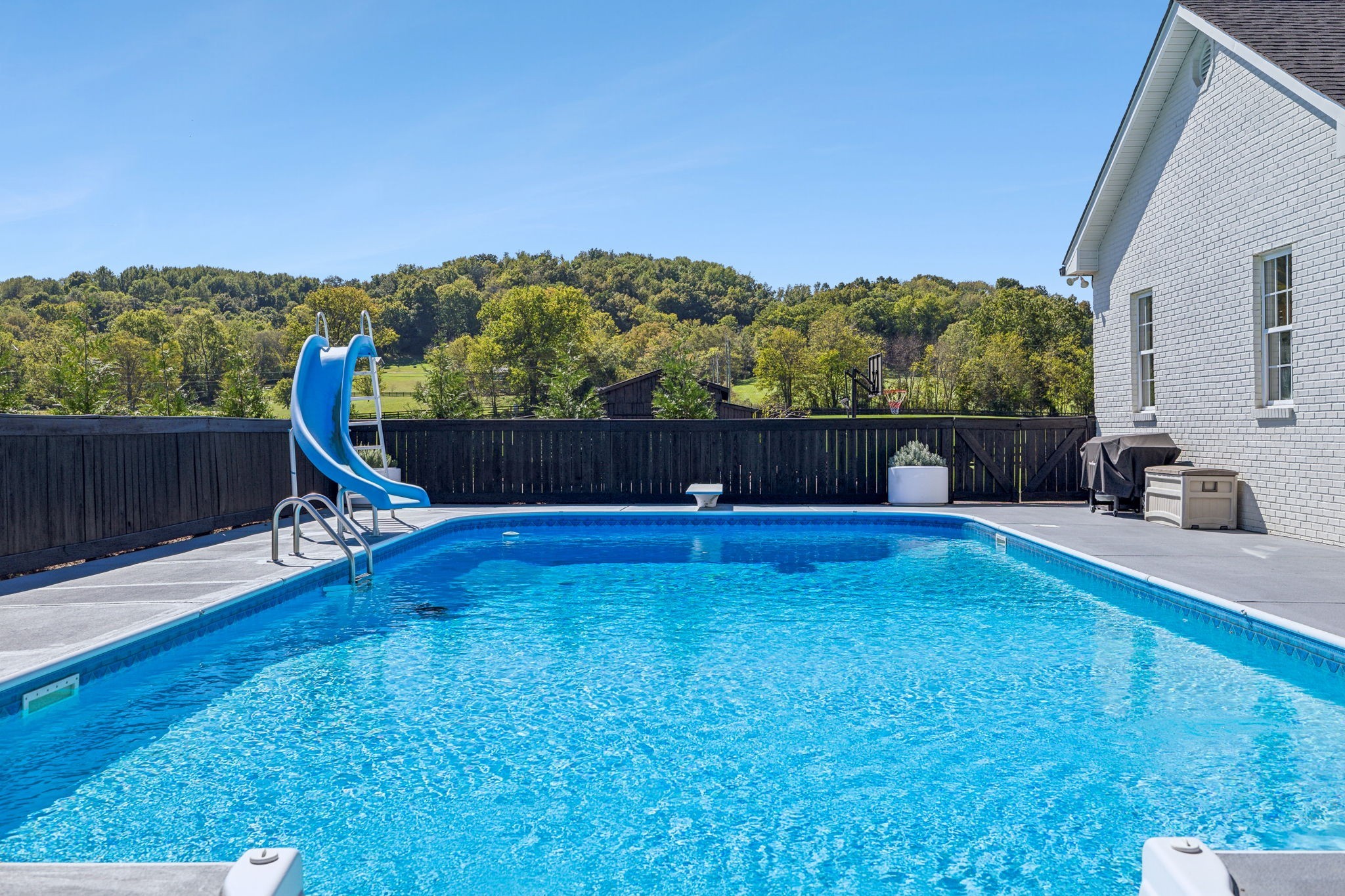 1836 Cayce Springs Rd