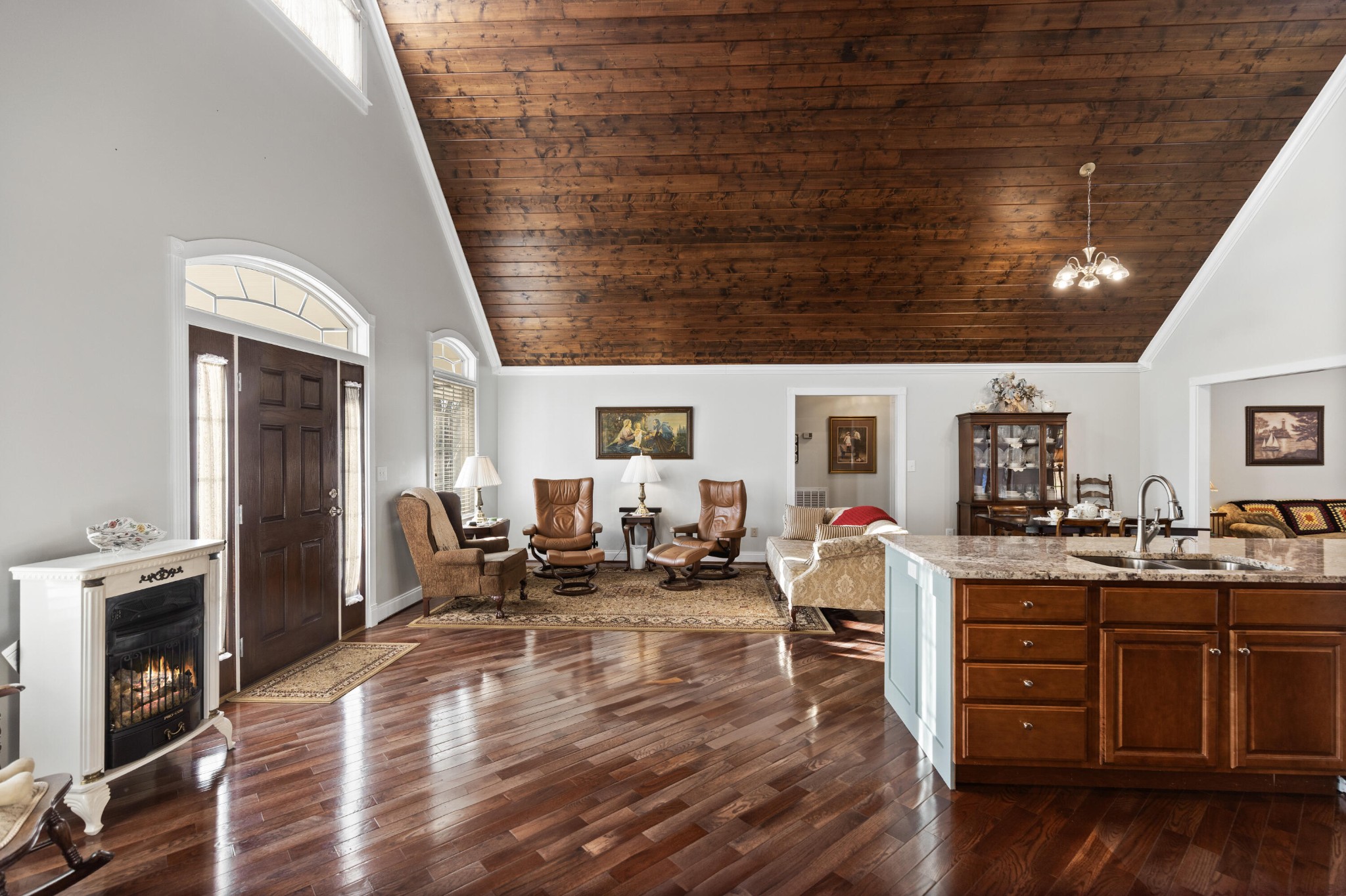 121 Hiwassee Drive NE