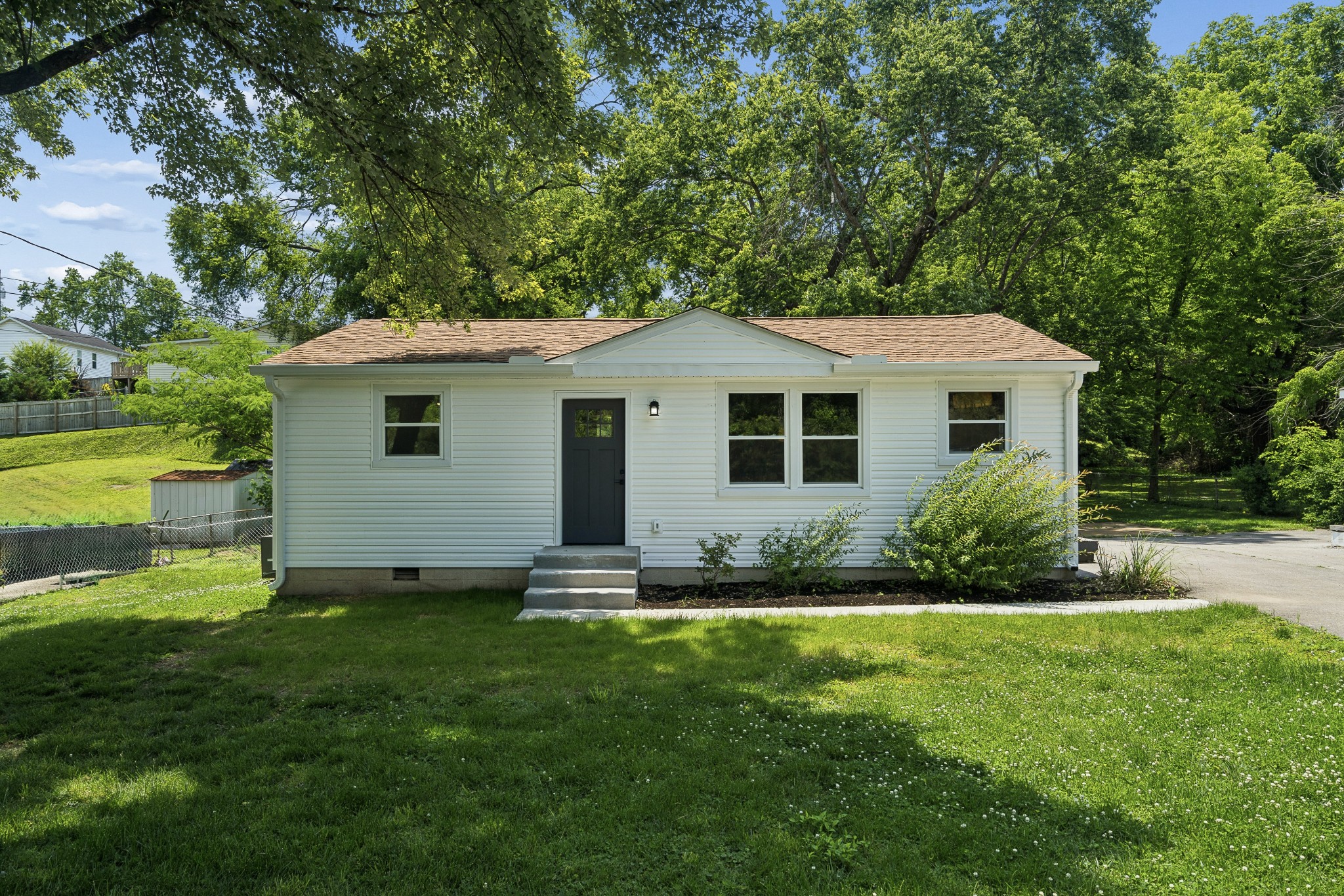 67 Glenrose Ave
