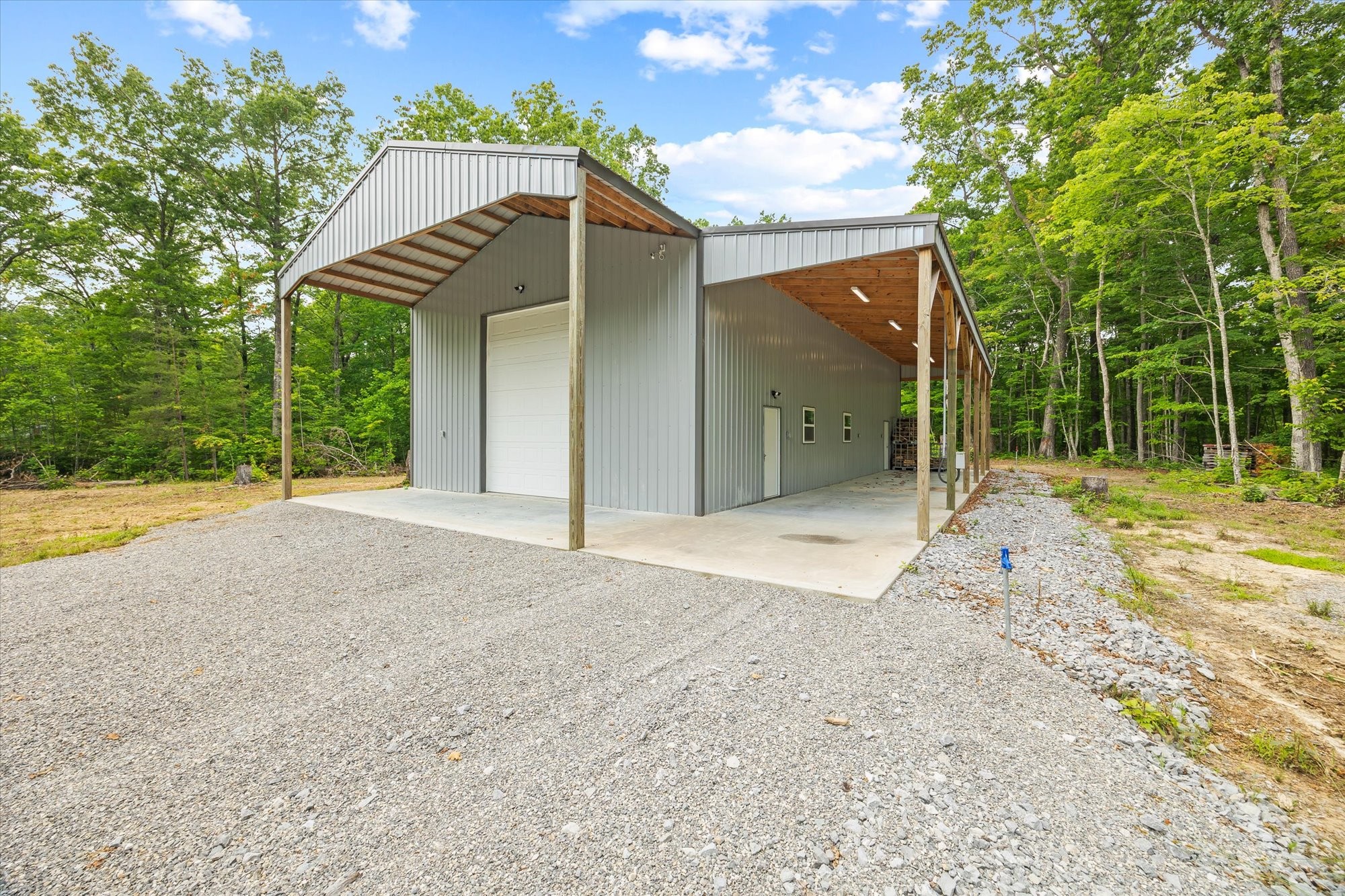 280 Paradise Ln