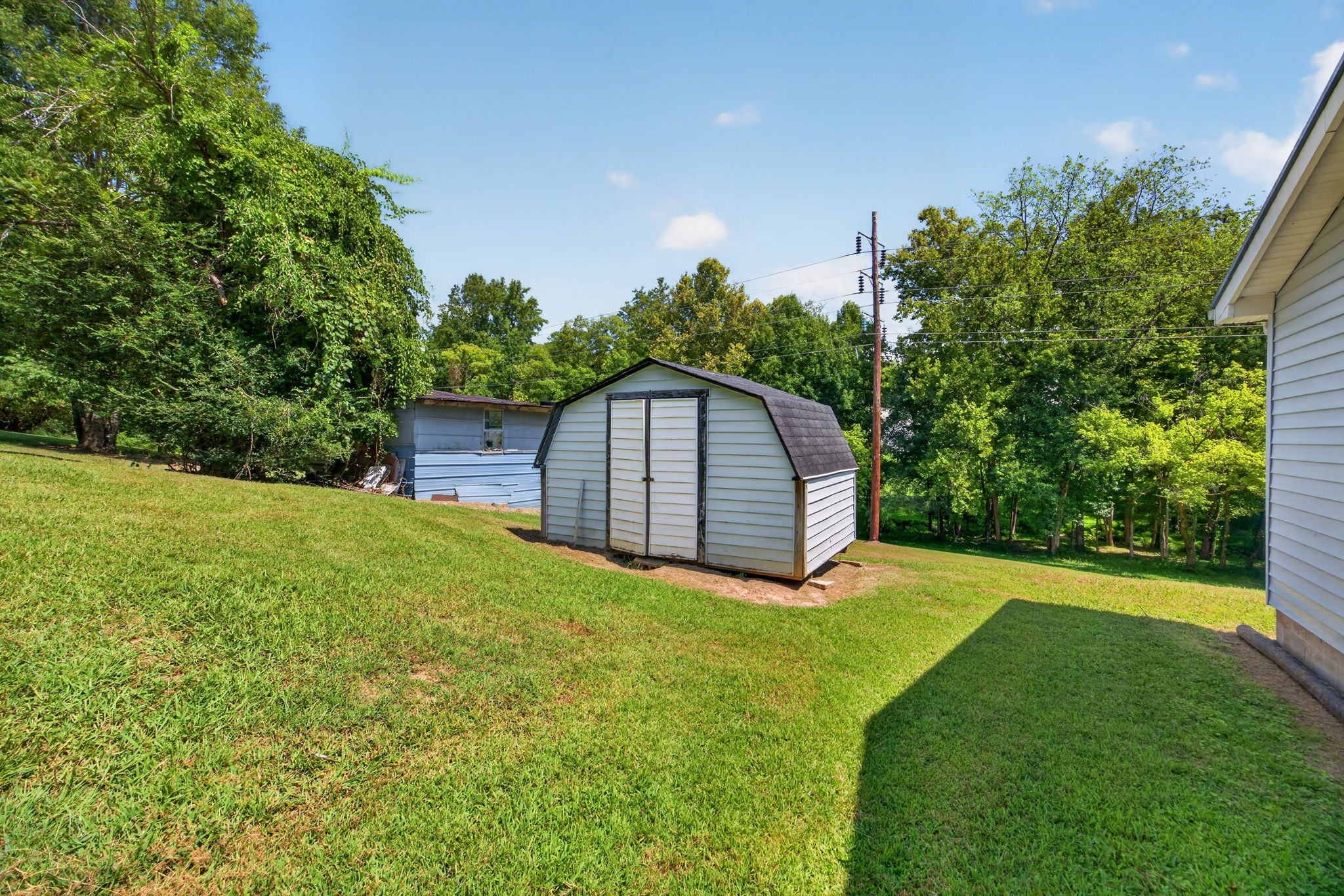 100 Hunter Ave