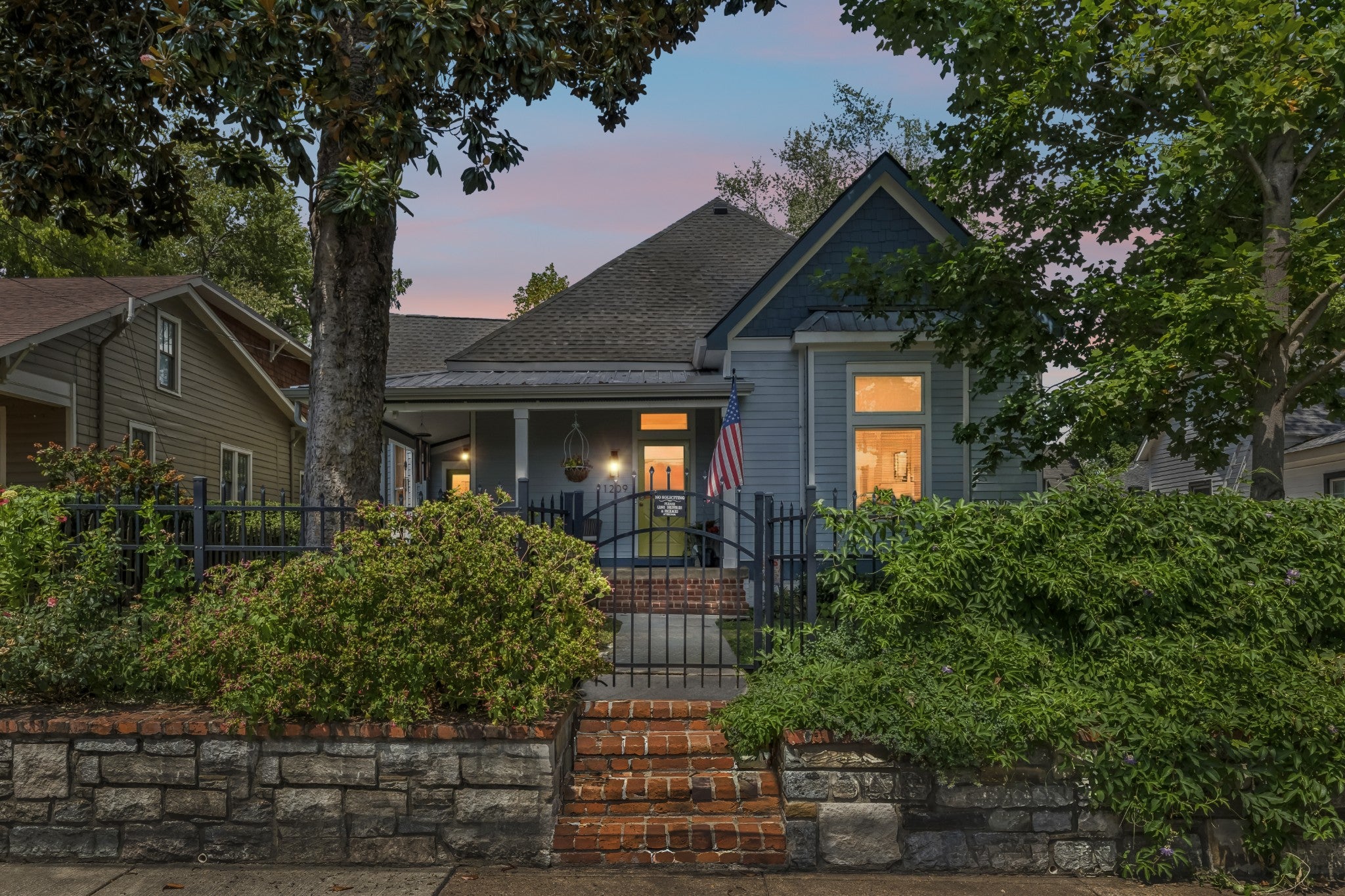1209 Shelby Ave