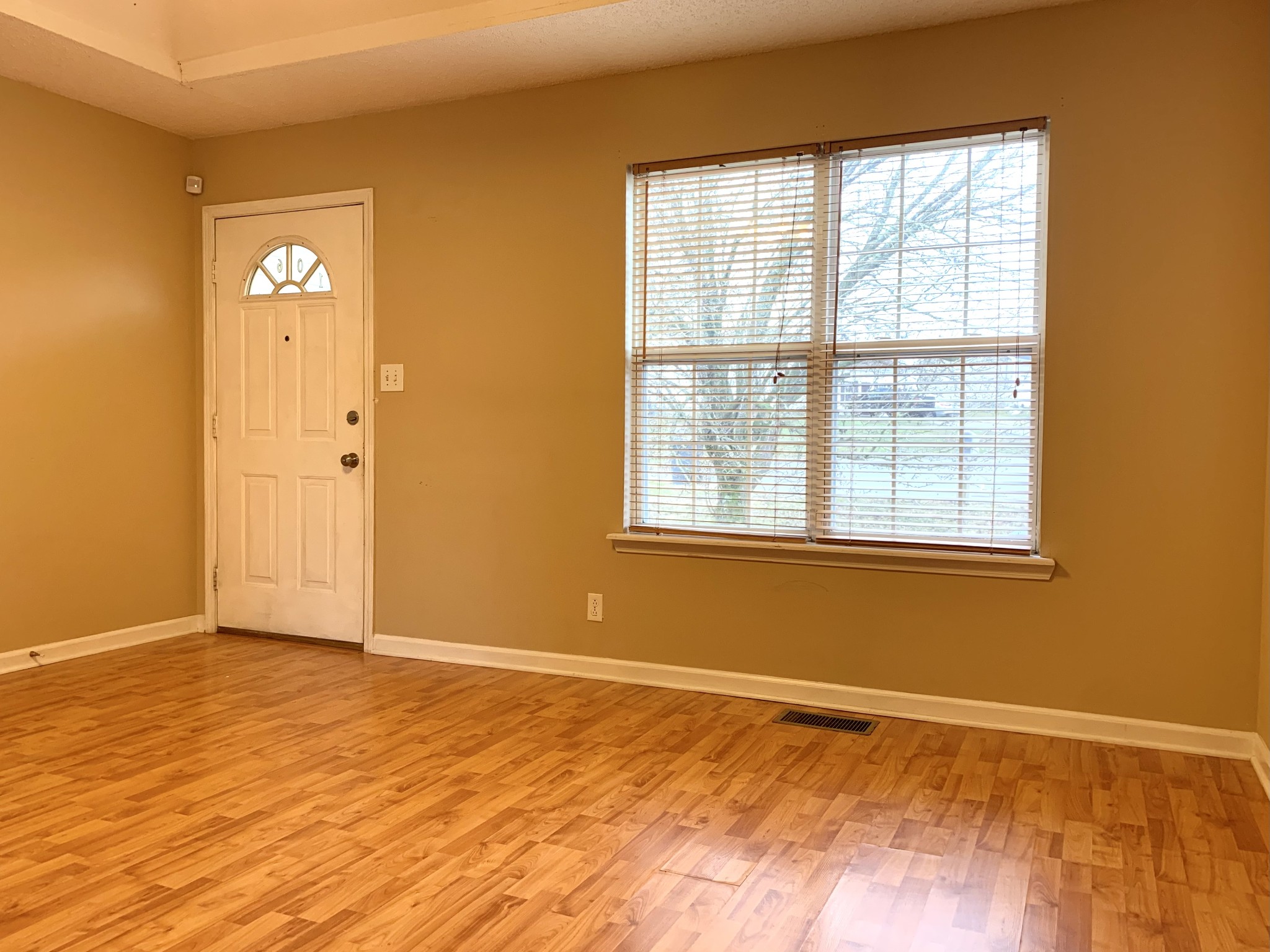 106 Bowers Ct