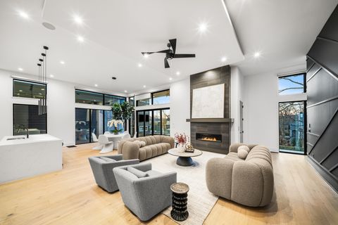 114 47th Ave N Nashville TN 37209