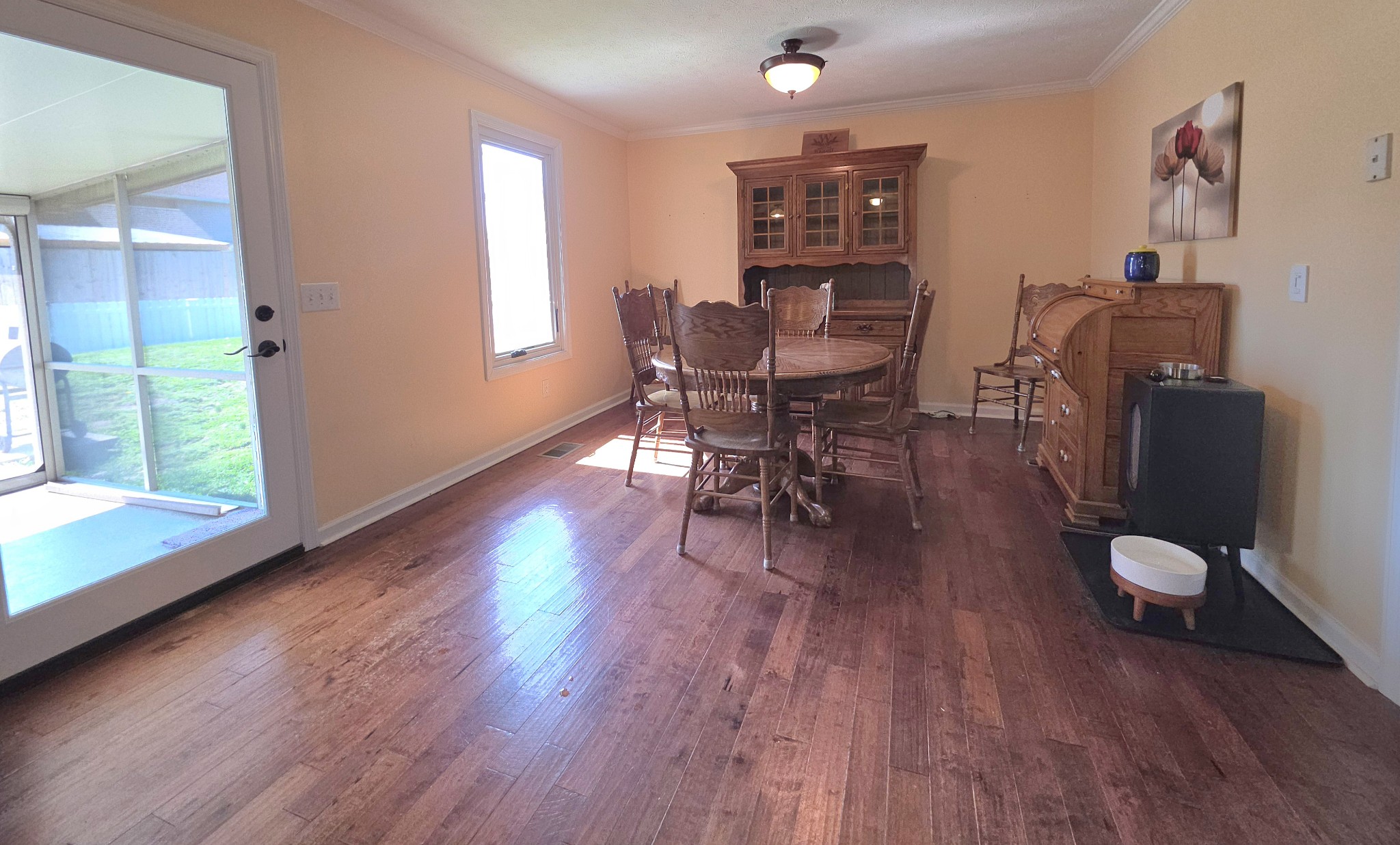 302 Cypress Ct