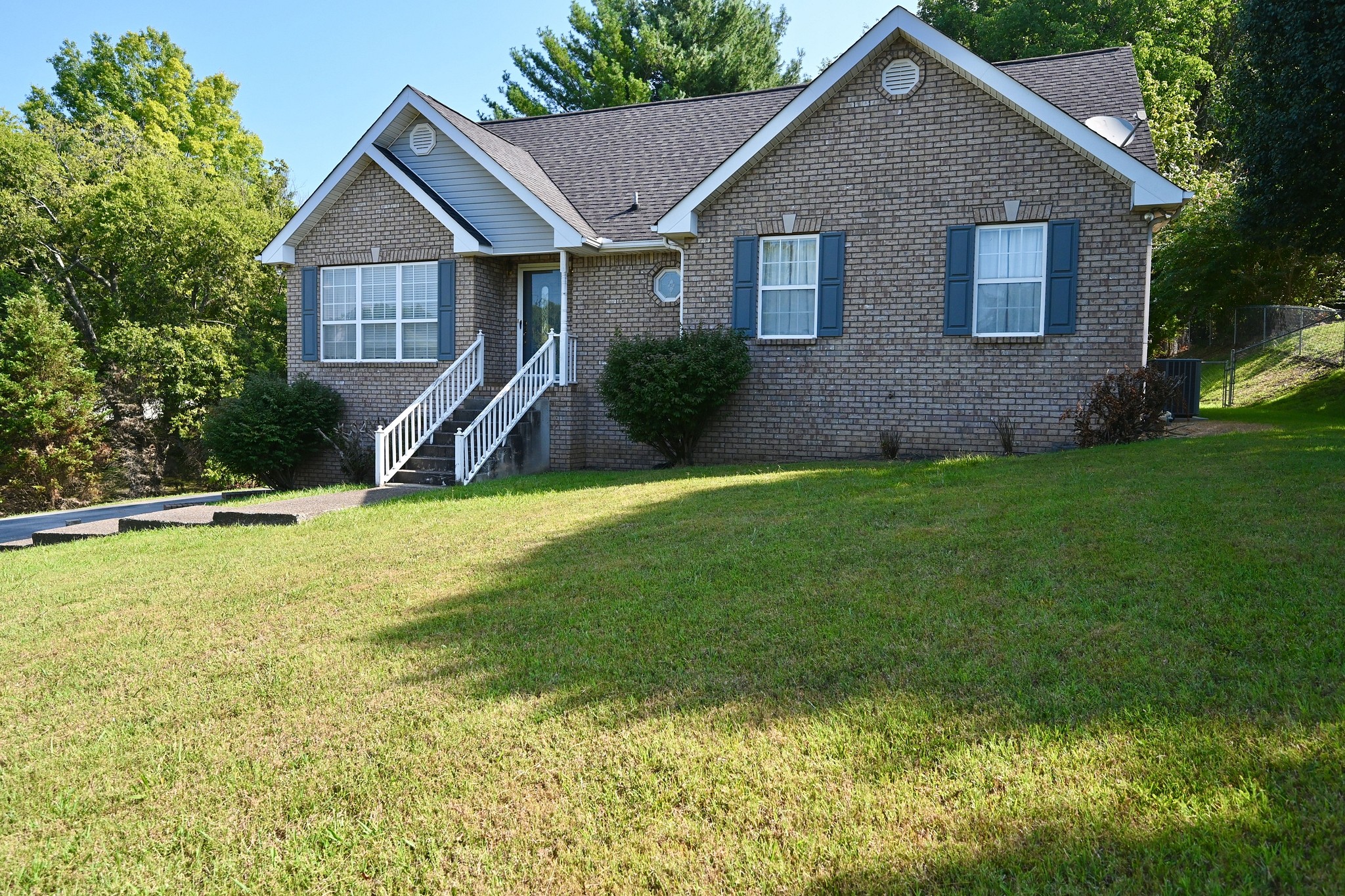 View Springfield, TN 37172 house