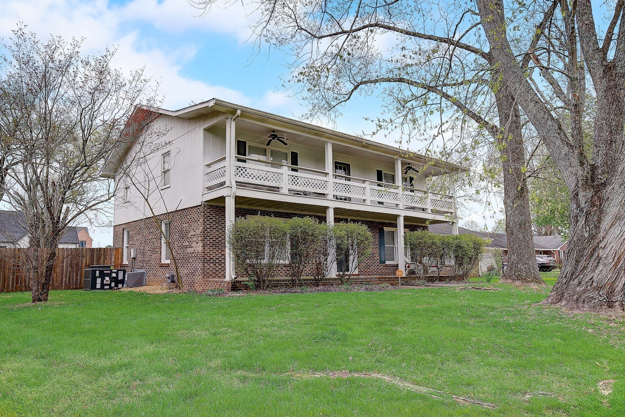 1611 Saltlick Pl
