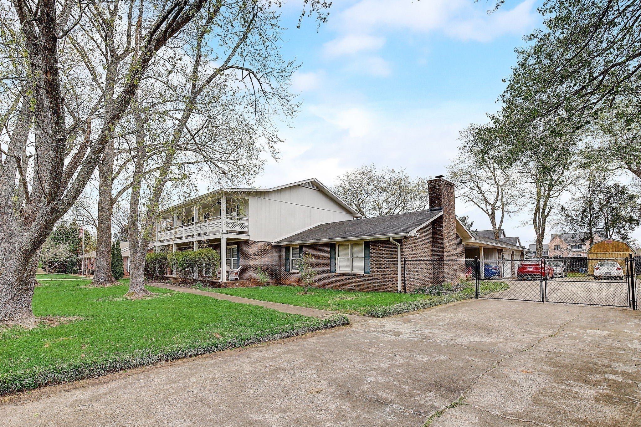 1611 Saltlick Pl