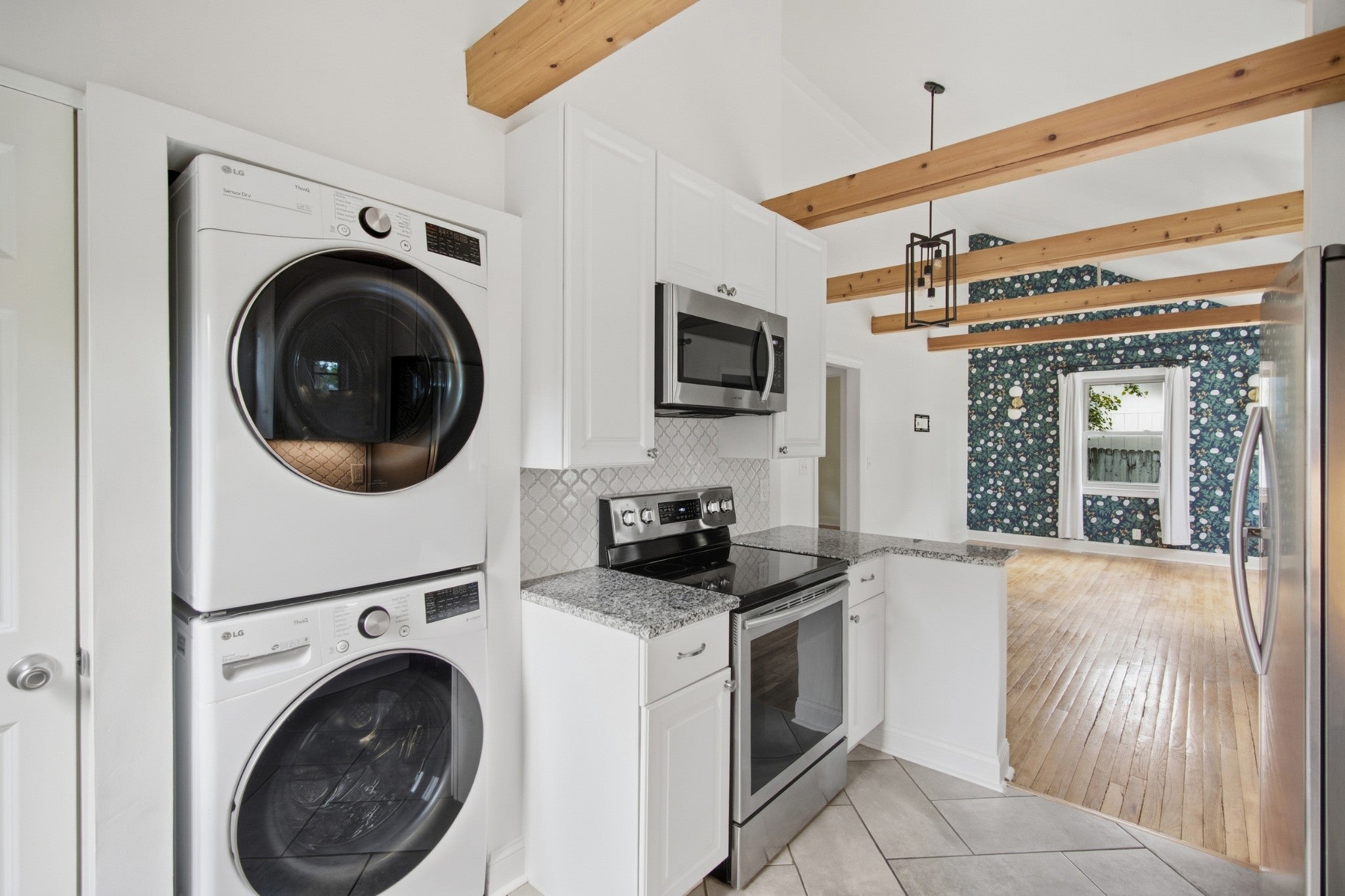 232 Ridgeway Dr
