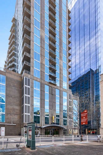 301 Demonbreun St 814