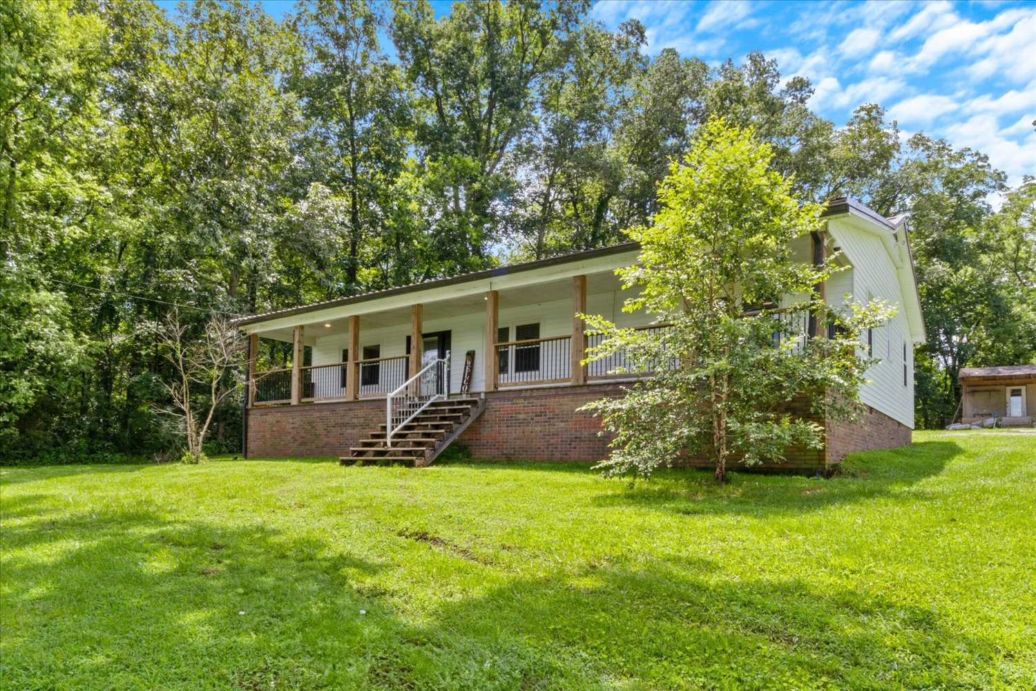 7230 Delina Rd