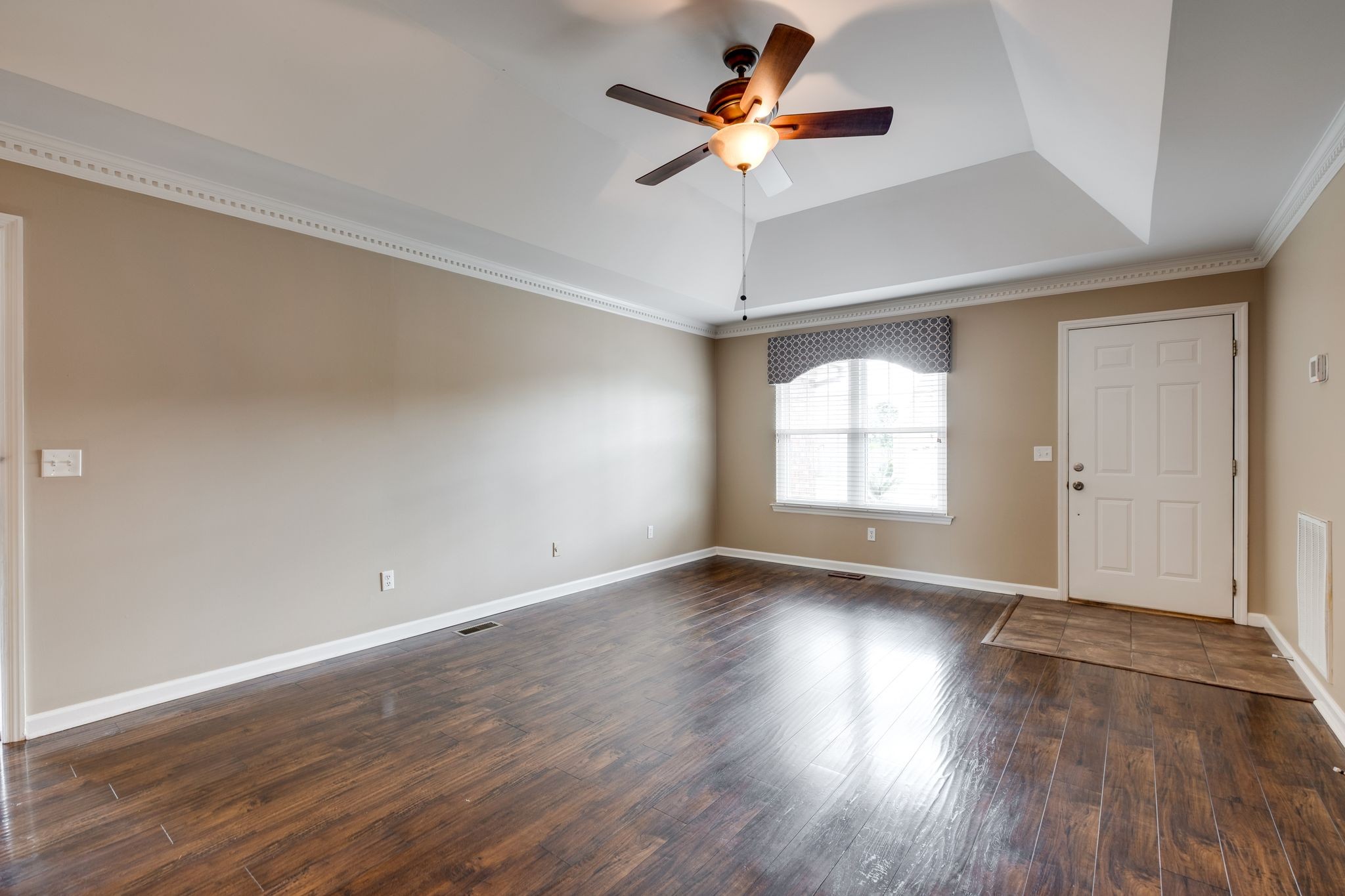 120 Cloverfield Ct