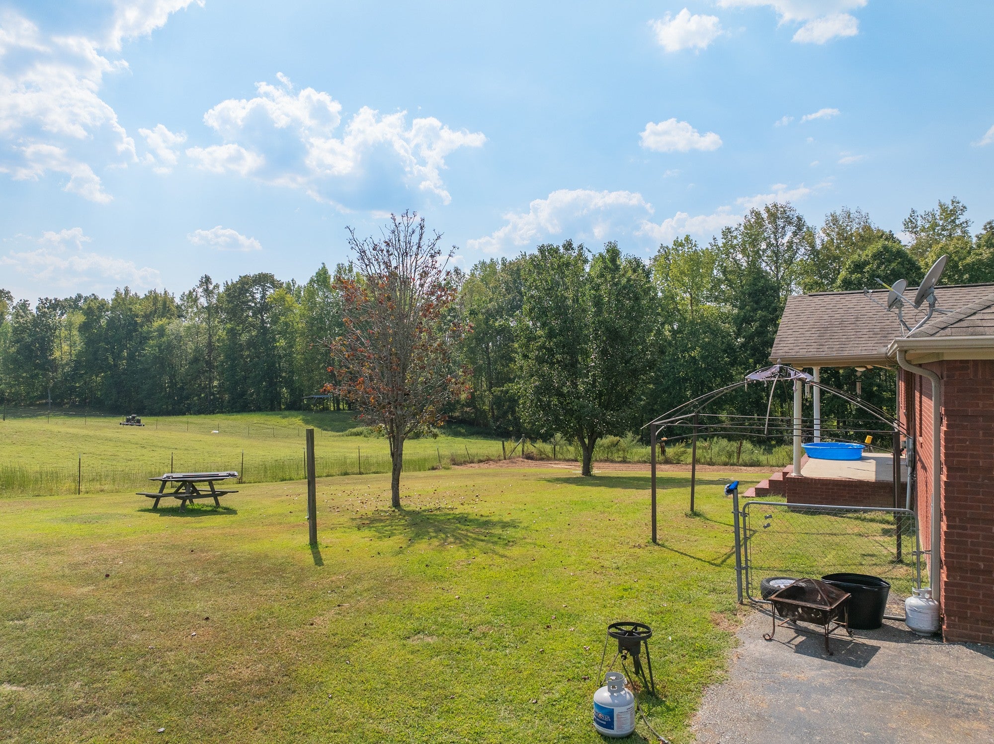 1354 Brandon Rd