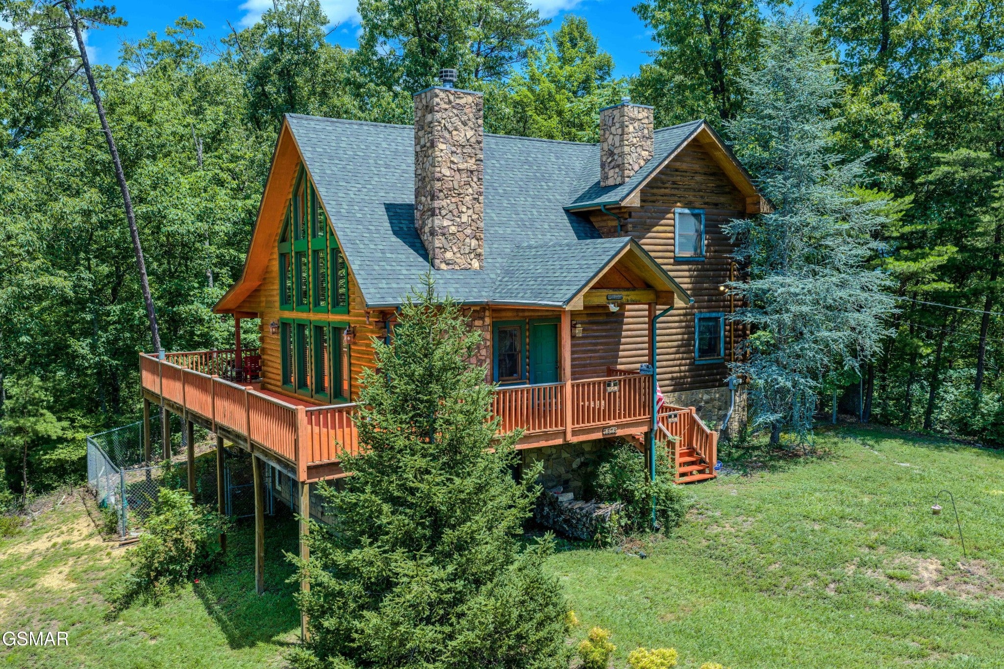 1525 Mountain Trail Lane