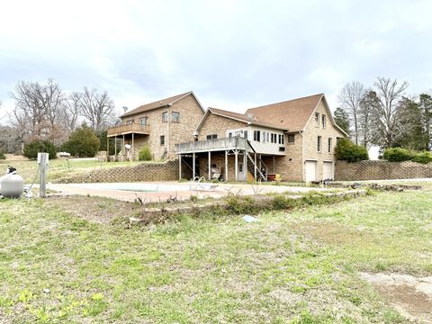 5005 Gracey Sinking Fork Rd Hopkinsville KY 42240