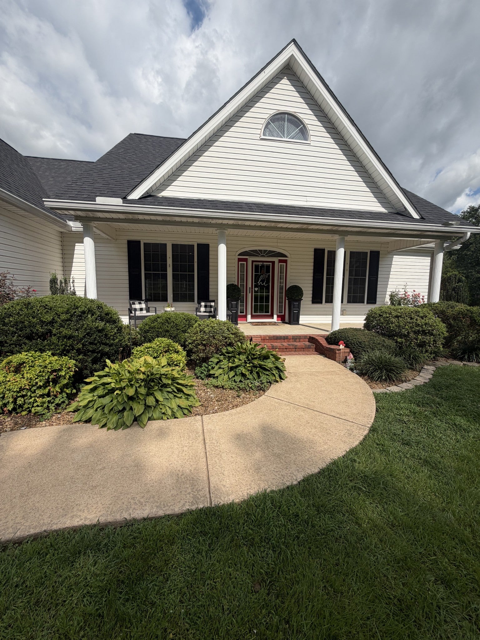 390 Carmen Dr