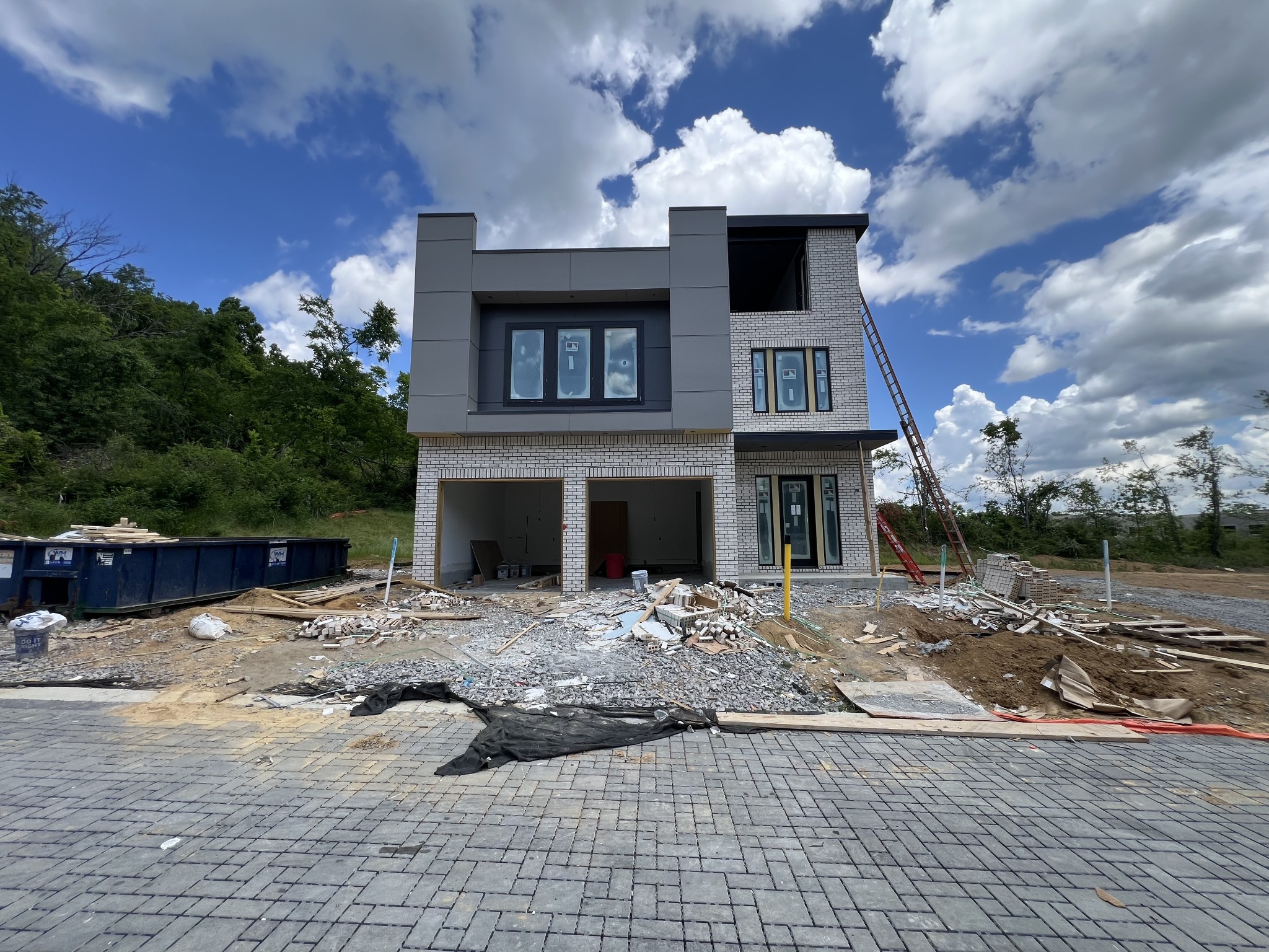 126 Modern Valley