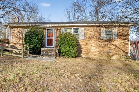 144 Island Loop Rd Red Boiling Springs TN 37150