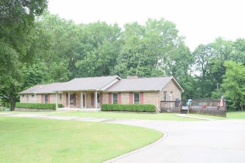 1944 Norwood Trl Clarksville TN 37043