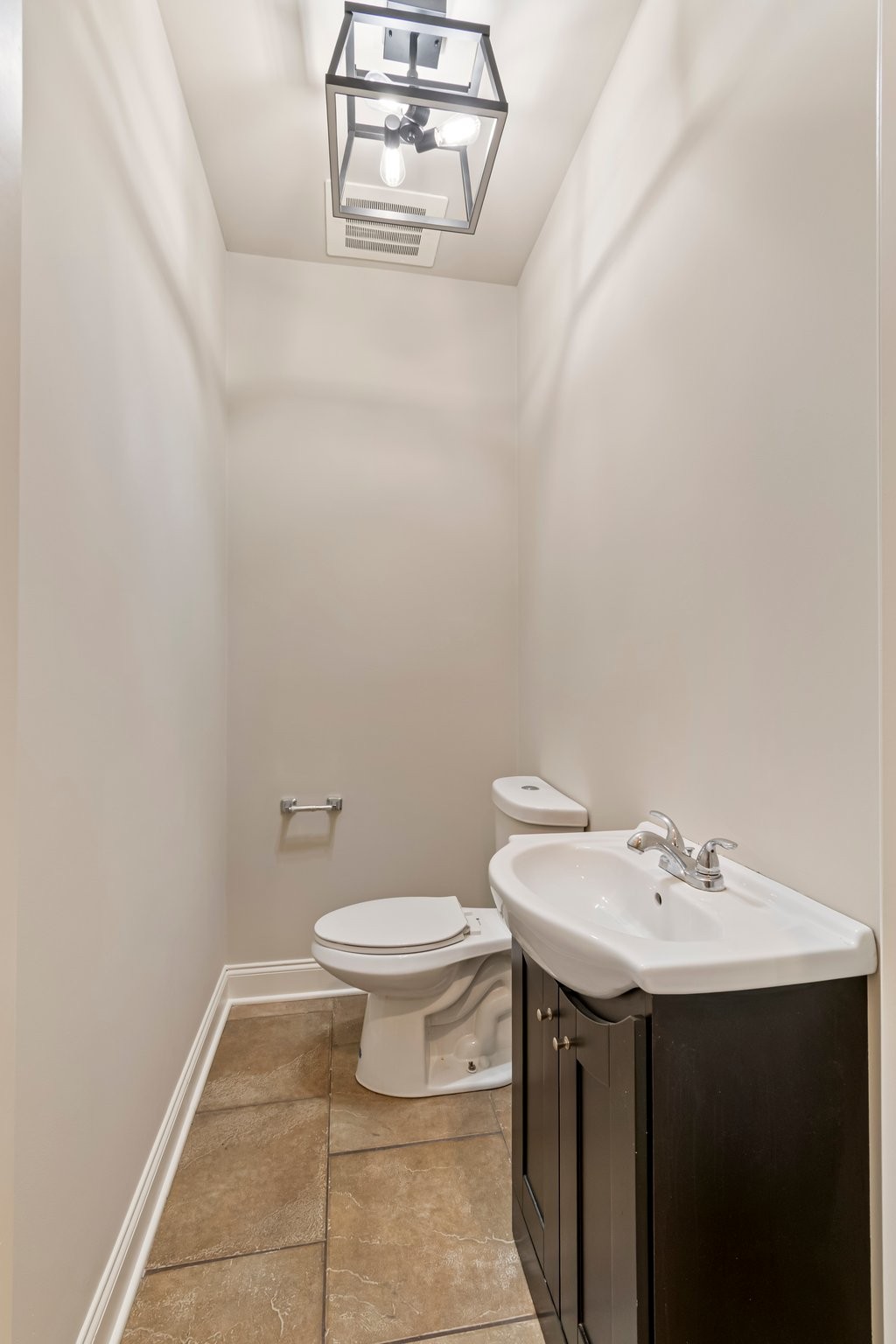 Brentwood, Tennessee 37027, United States, 5 Bedrooms Bedrooms, ,6 BathroomsBathrooms,Residential,Active,201165