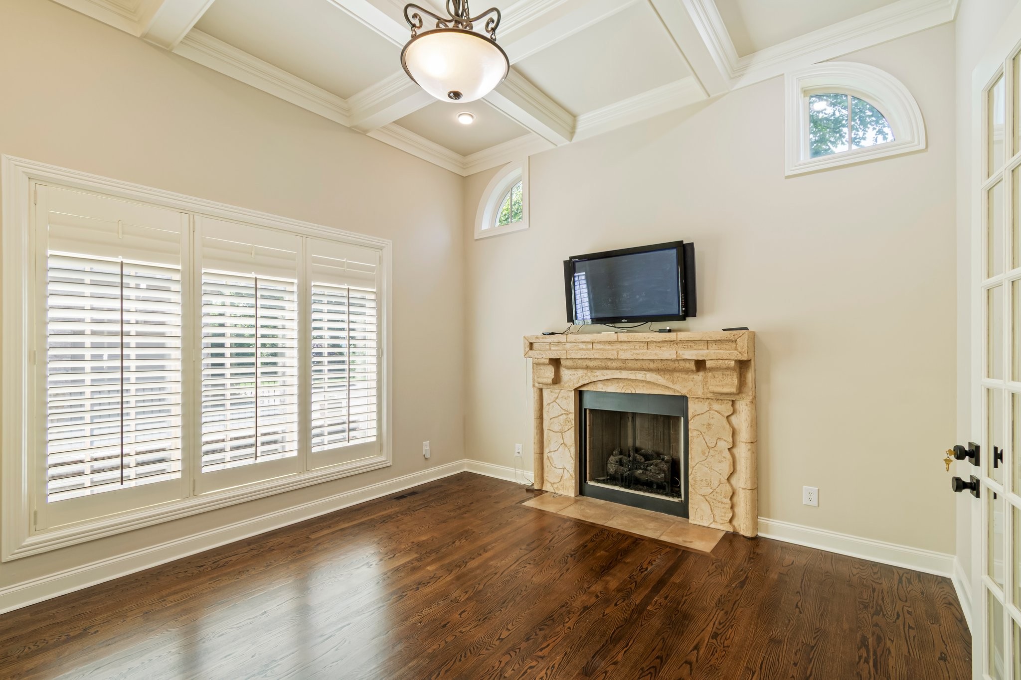 Brentwood, Tennessee 37027, United States, 5 Bedrooms Bedrooms, ,6 BathroomsBathrooms,Residential,Active,201165