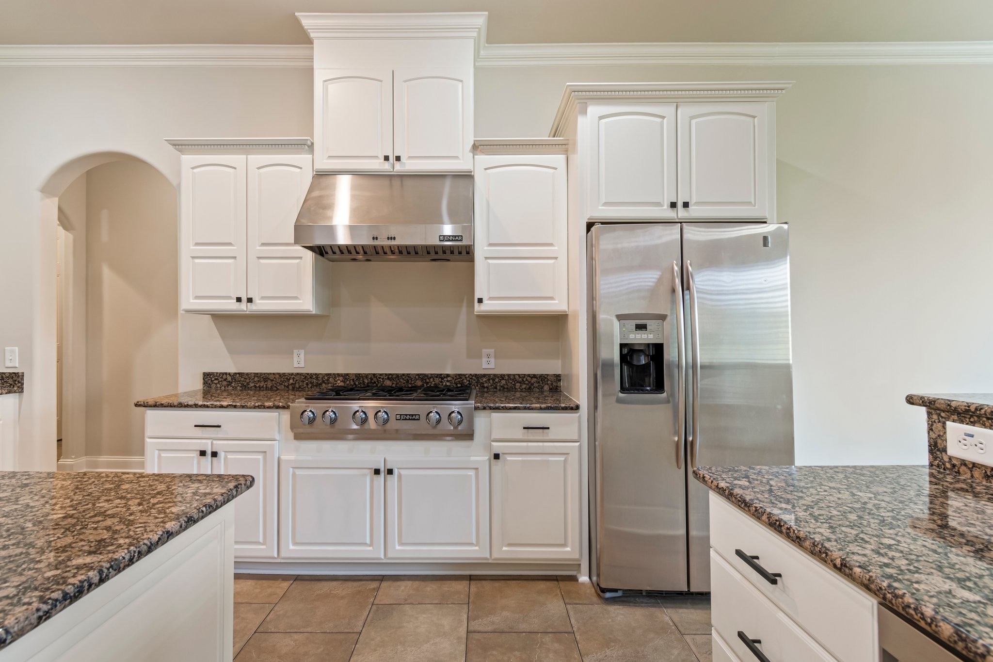 Brentwood, Tennessee 37027, United States, 5 Bedrooms Bedrooms, ,6 BathroomsBathrooms,Residential,Active,201165