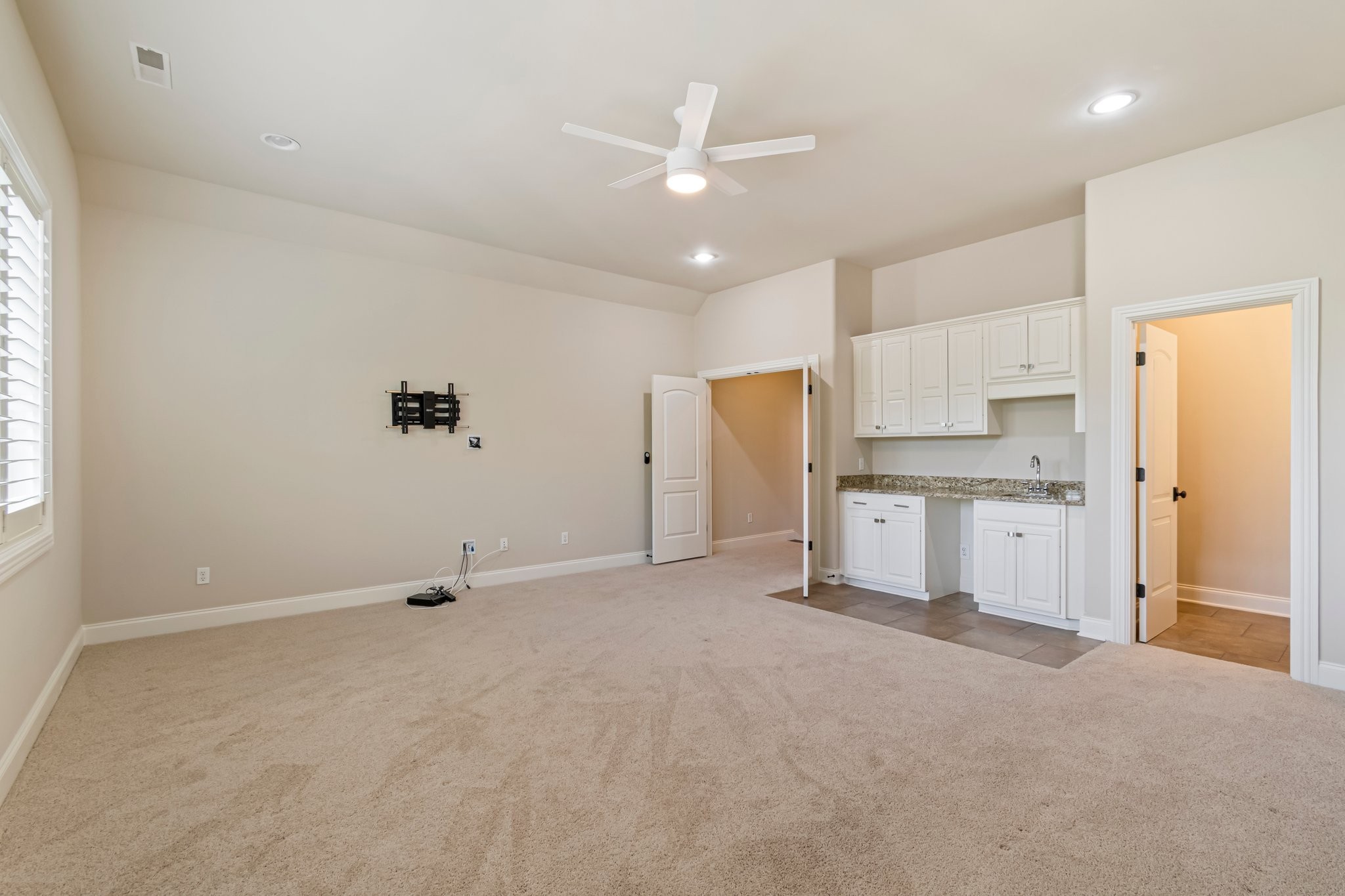 Brentwood, Tennessee 37027, United States, 5 Bedrooms Bedrooms, ,6 BathroomsBathrooms,Residential,Active,201165