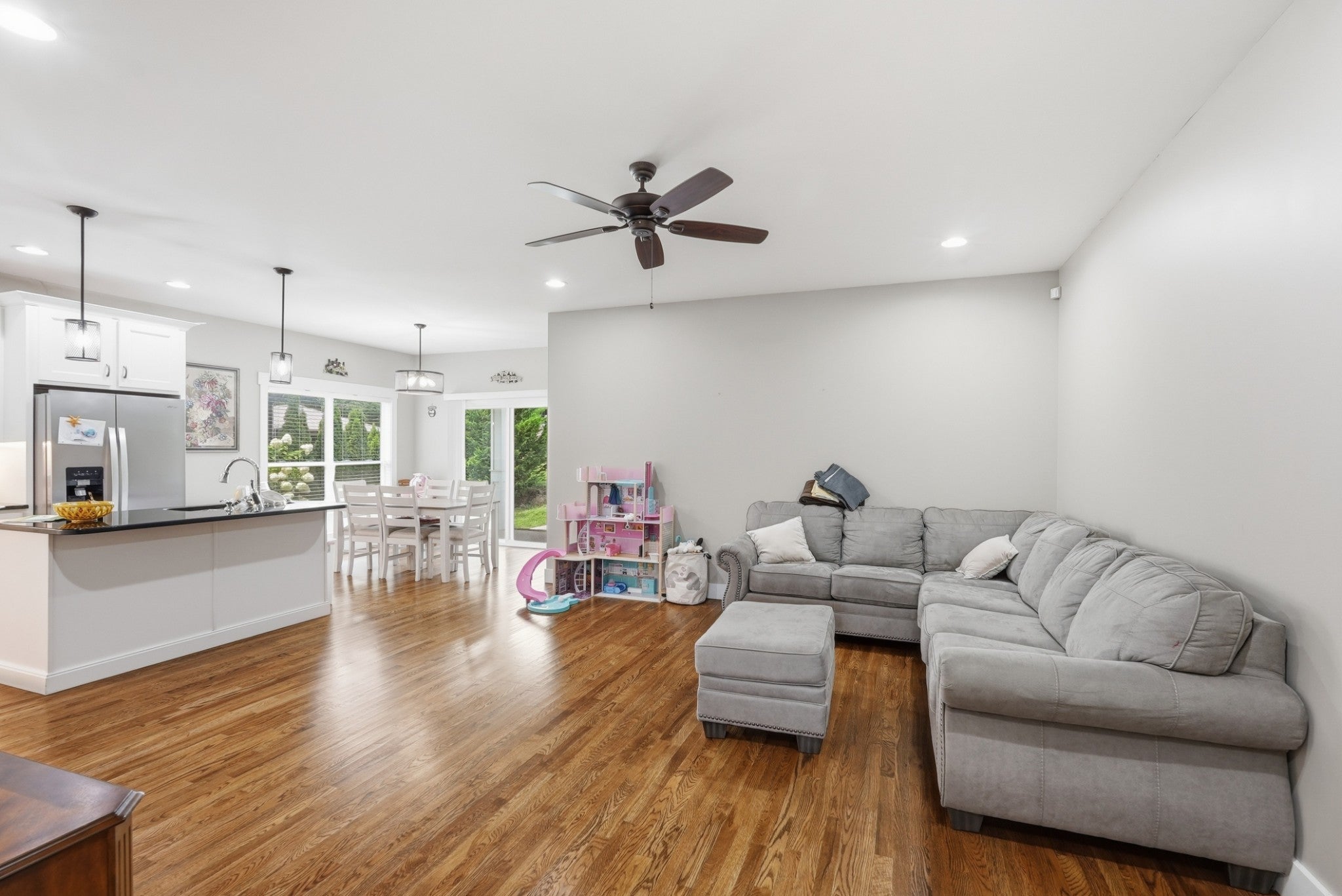 1115 Cross Pointe Dr