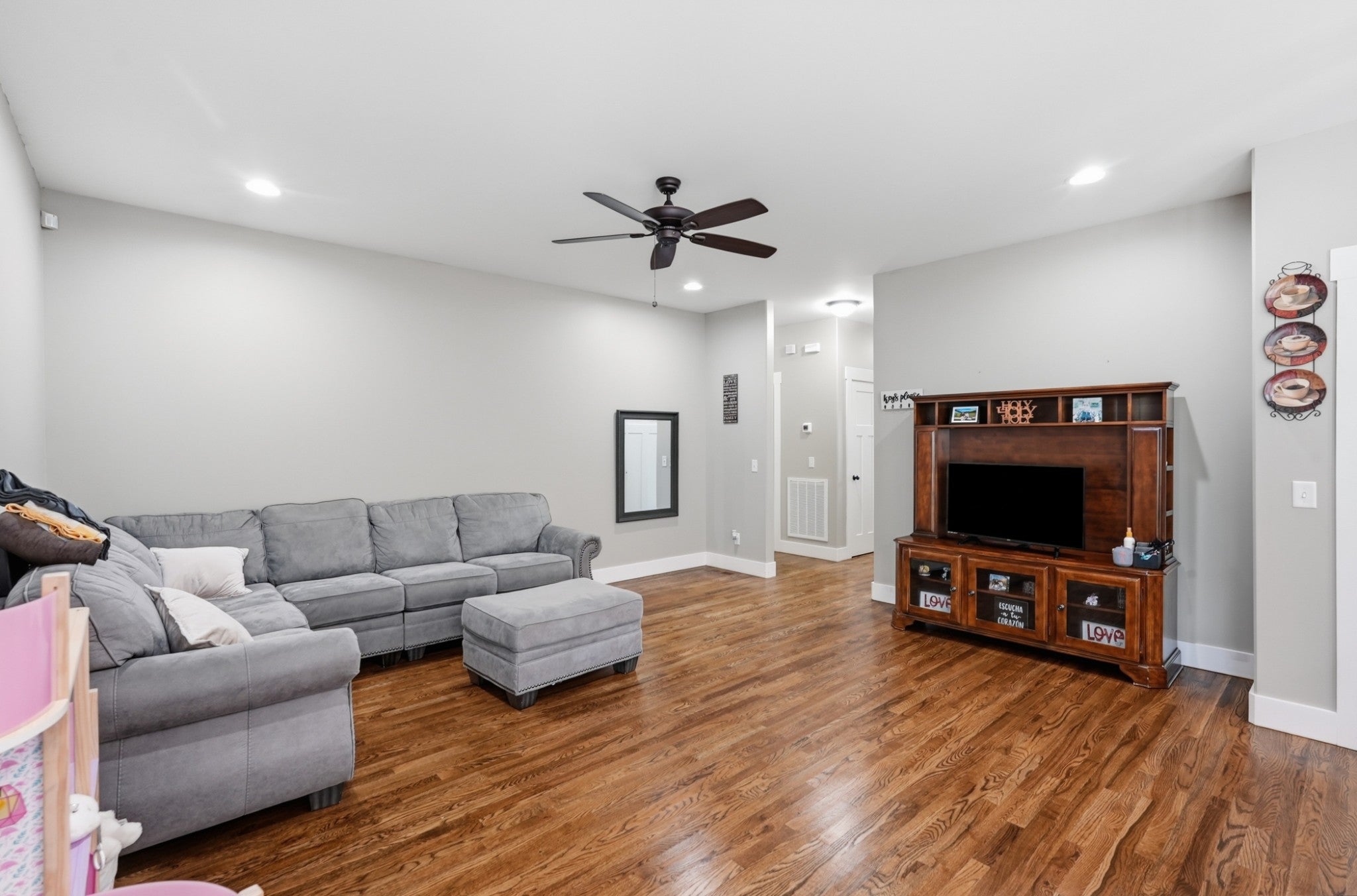 1115 Cross Pointe Dr