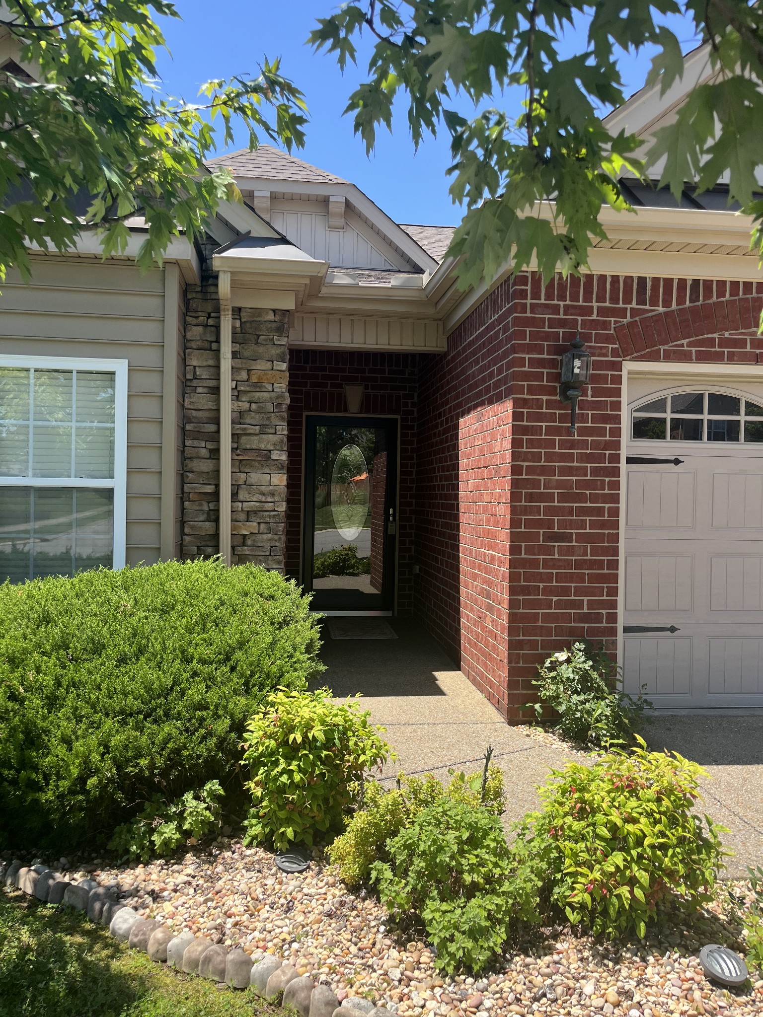 239 Meandering Dr