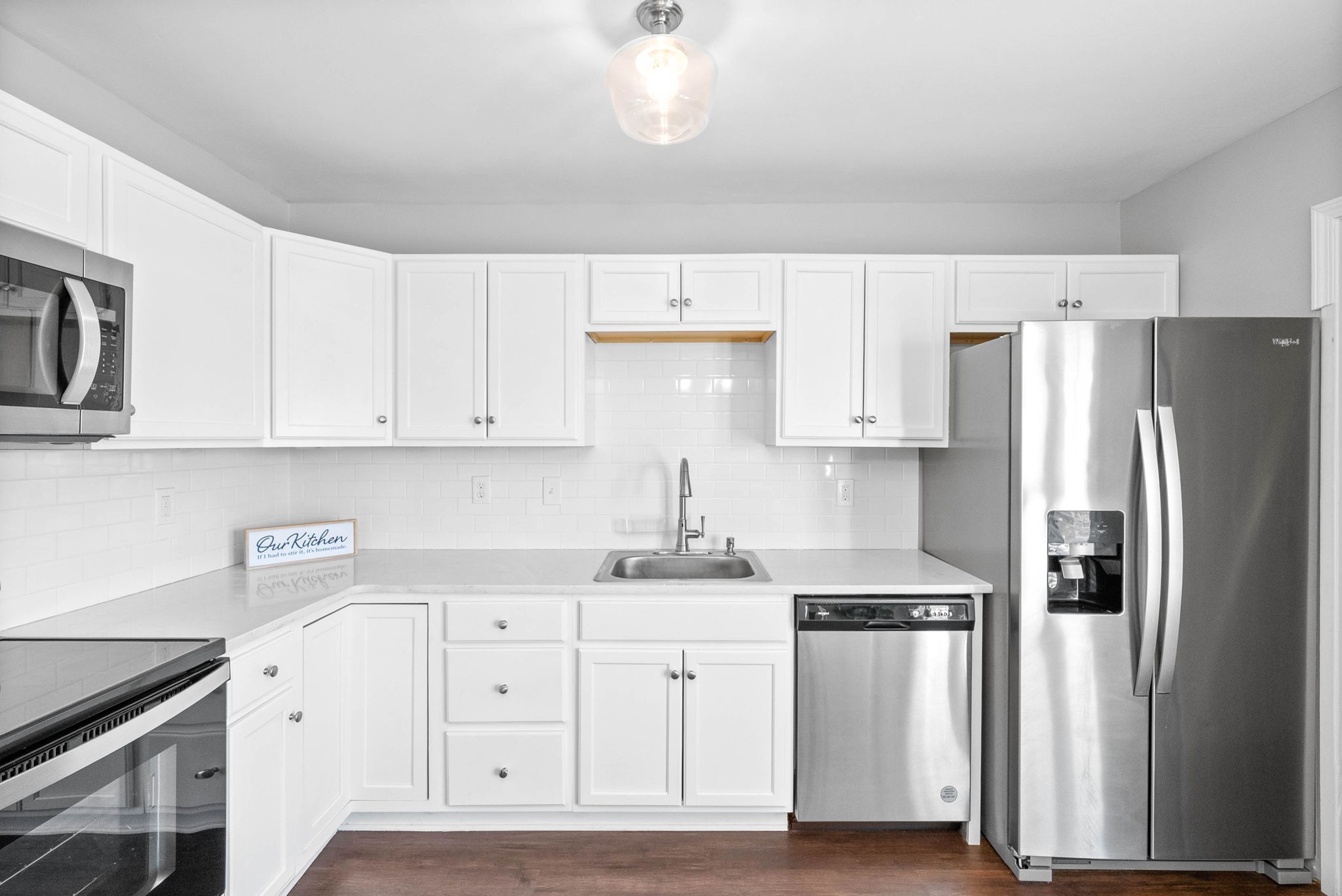 Clarksville, Tennessee 37042, United States, 3 Bedrooms Bedrooms, ,2 BathroomsBathrooms,Residential,Active,98820