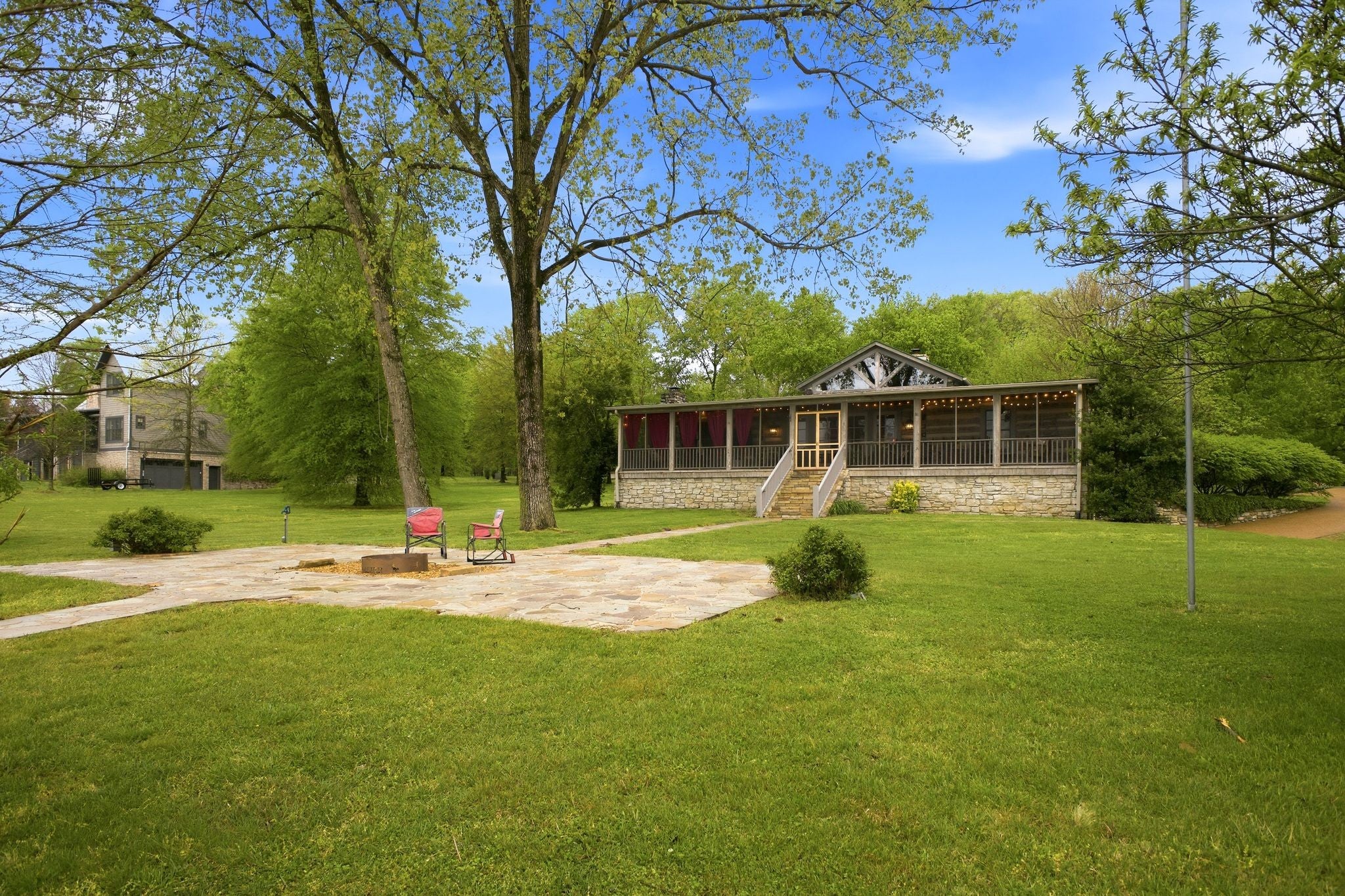 Mount Pleasant, Tennessee, 38474, United States, 3 Bedrooms Bedrooms, ,4 BathroomsBathrooms,Residential,Active,2036028