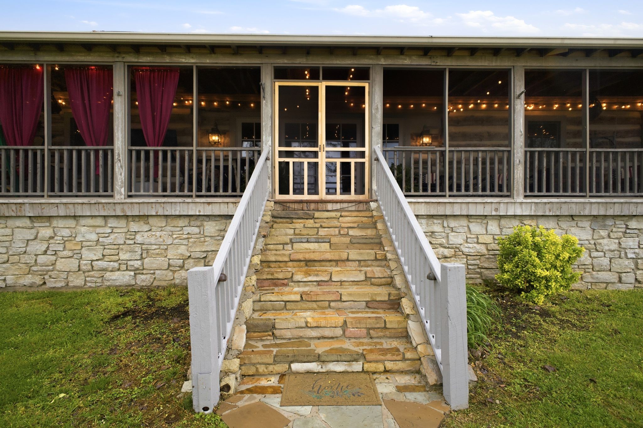 Mount Pleasant, Tennessee, 38474, United States, 3 Bedrooms Bedrooms, ,4 BathroomsBathrooms,Residential,Active,2036028
