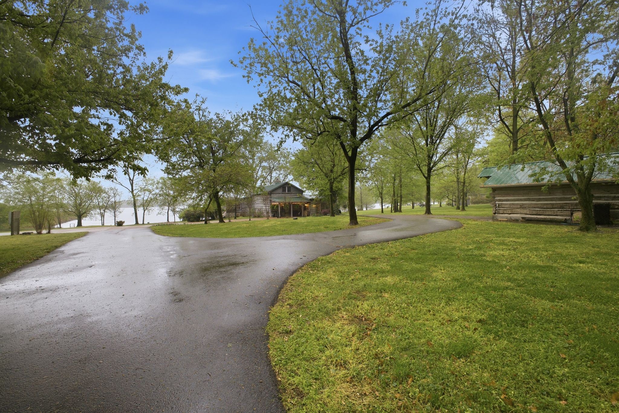 Mount Pleasant, Tennessee, 38474, United States, 3 Bedrooms Bedrooms, ,4 BathroomsBathrooms,Residential,Active,2036028