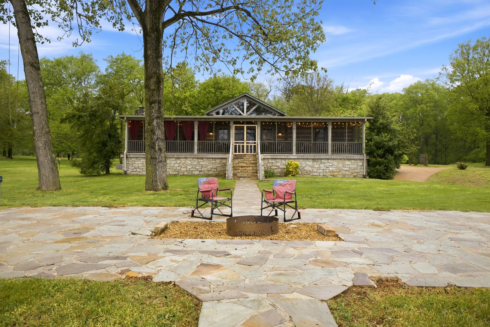 Mount Pleasant, Tennessee, 38474, United States, 3 Bedrooms Bedrooms, ,4 BathroomsBathrooms,Residential,Active,2036028