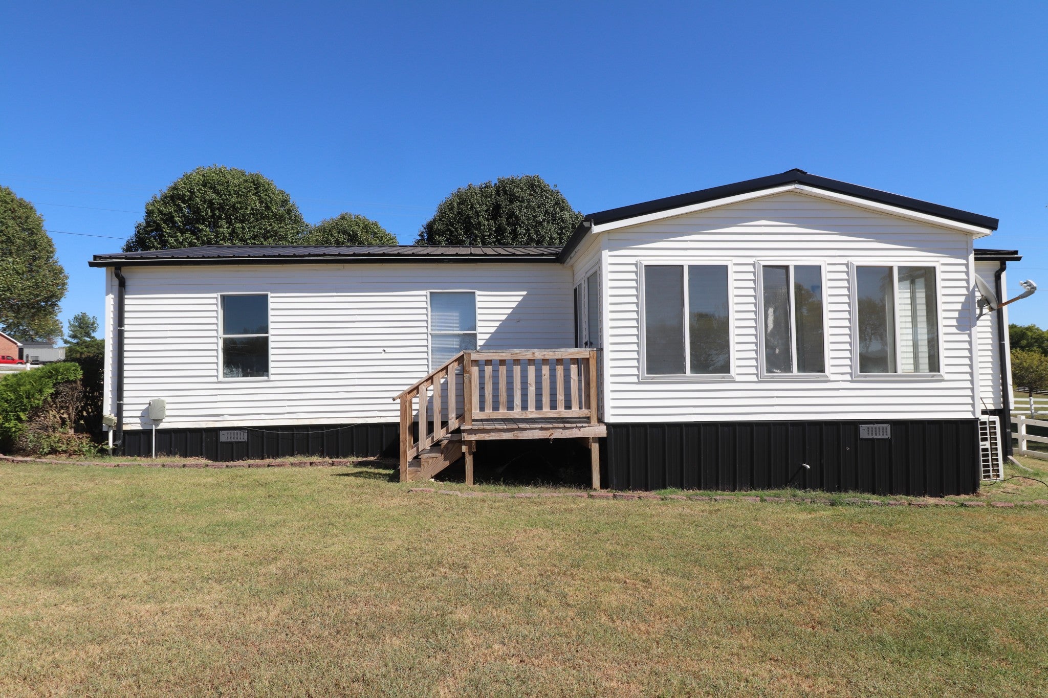 1285 Carey Rd
